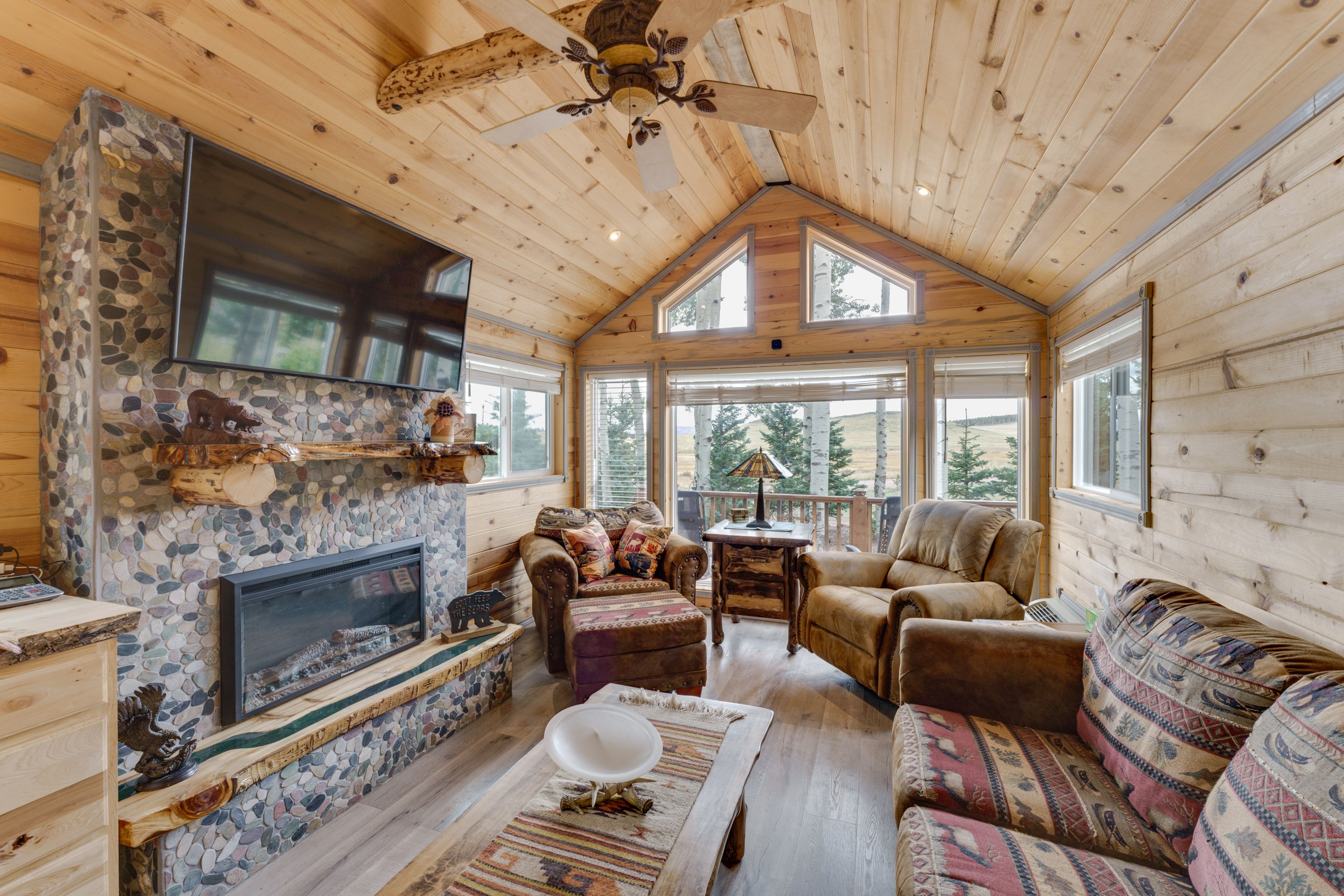 Living Room | Smart TV | Gas Fireplace | Sleeper Sofa