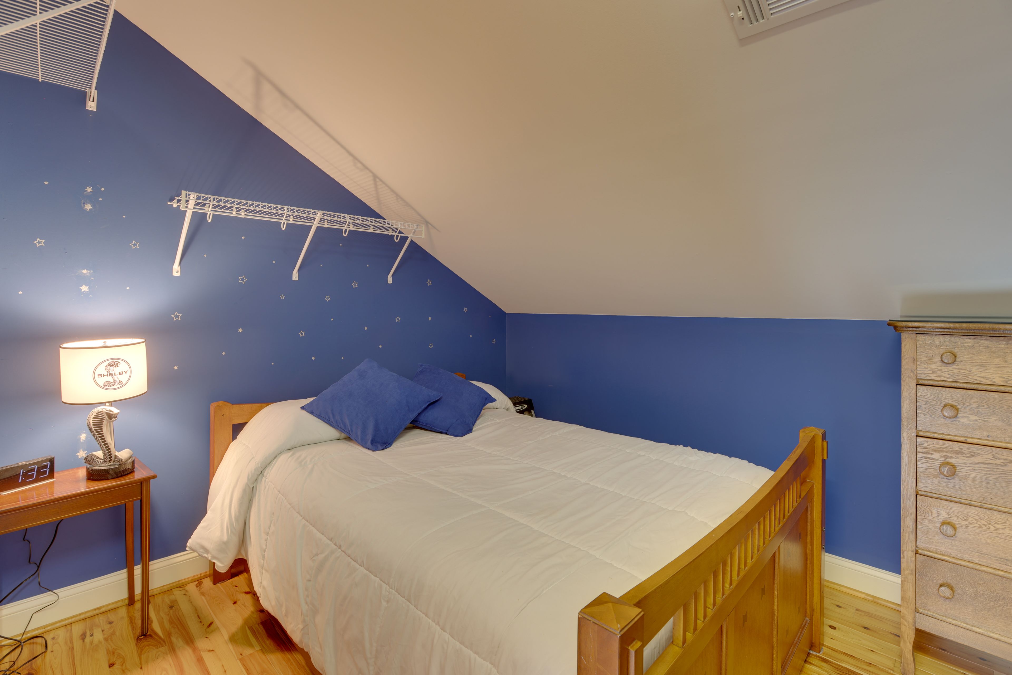 Bedroom 3 | Full Bed | 2nd Floor