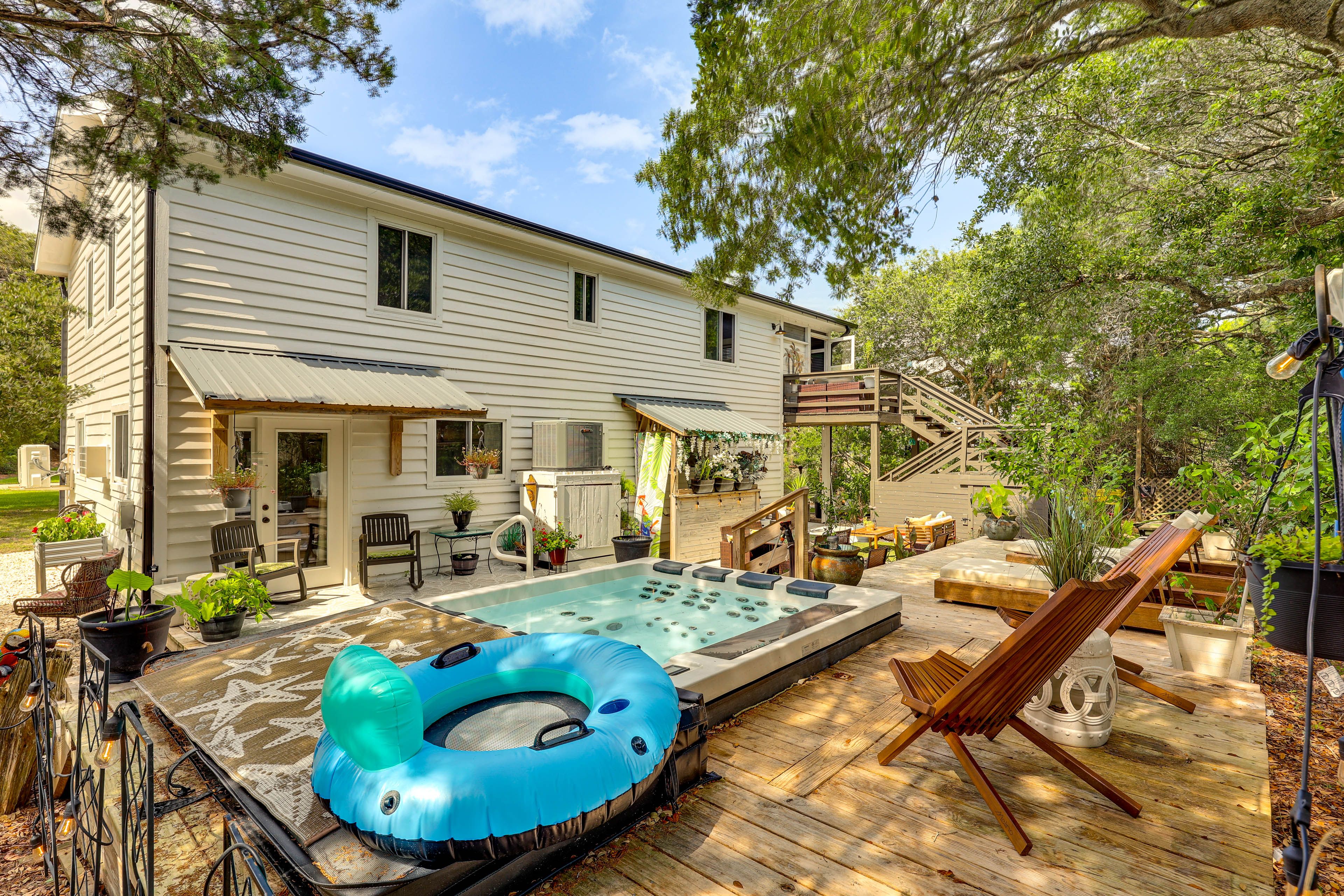Private Backyard | Hot Tub | Gas & Charcoal Grills | Dining Area