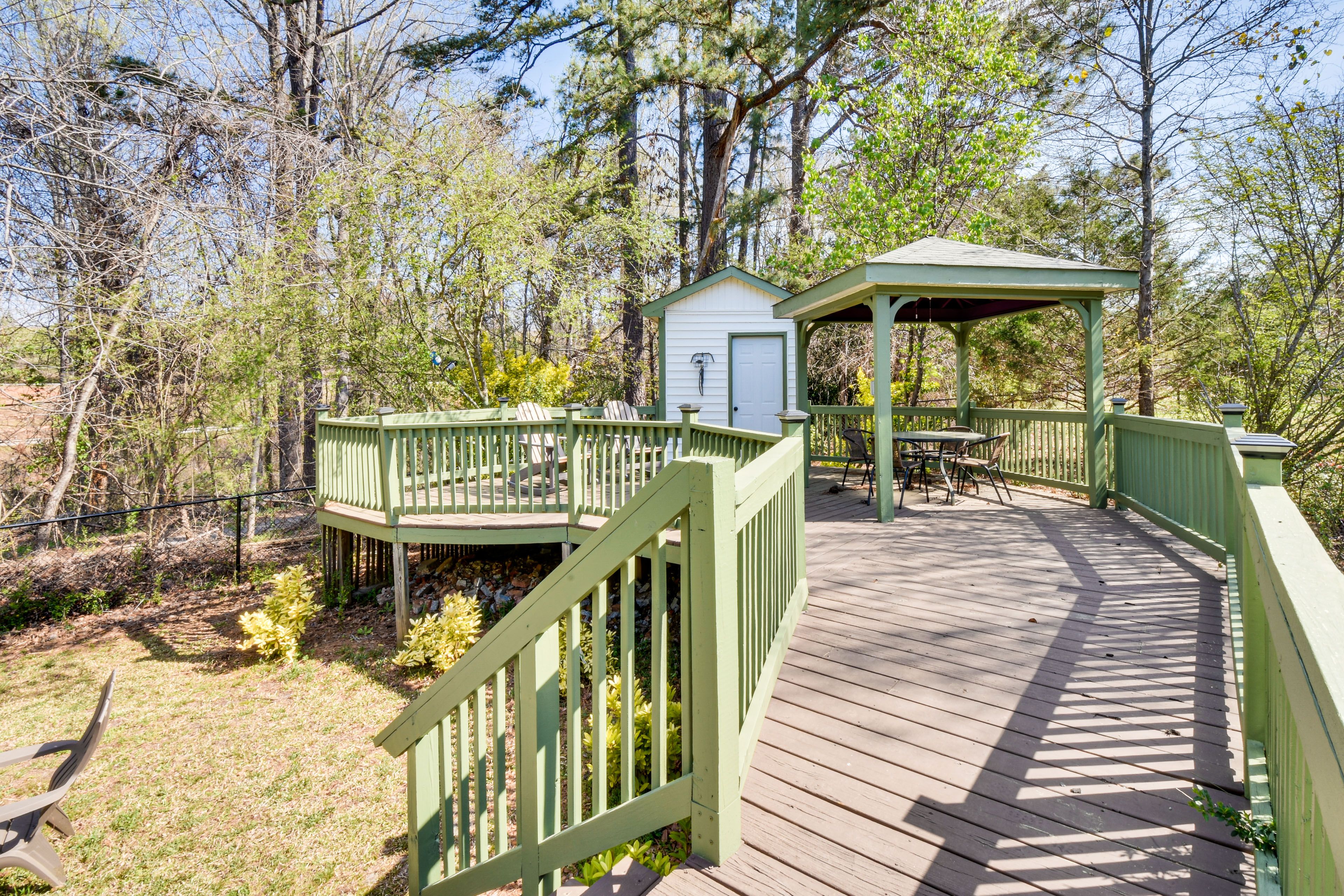 Additional Deck | Outdoor Dining Area
