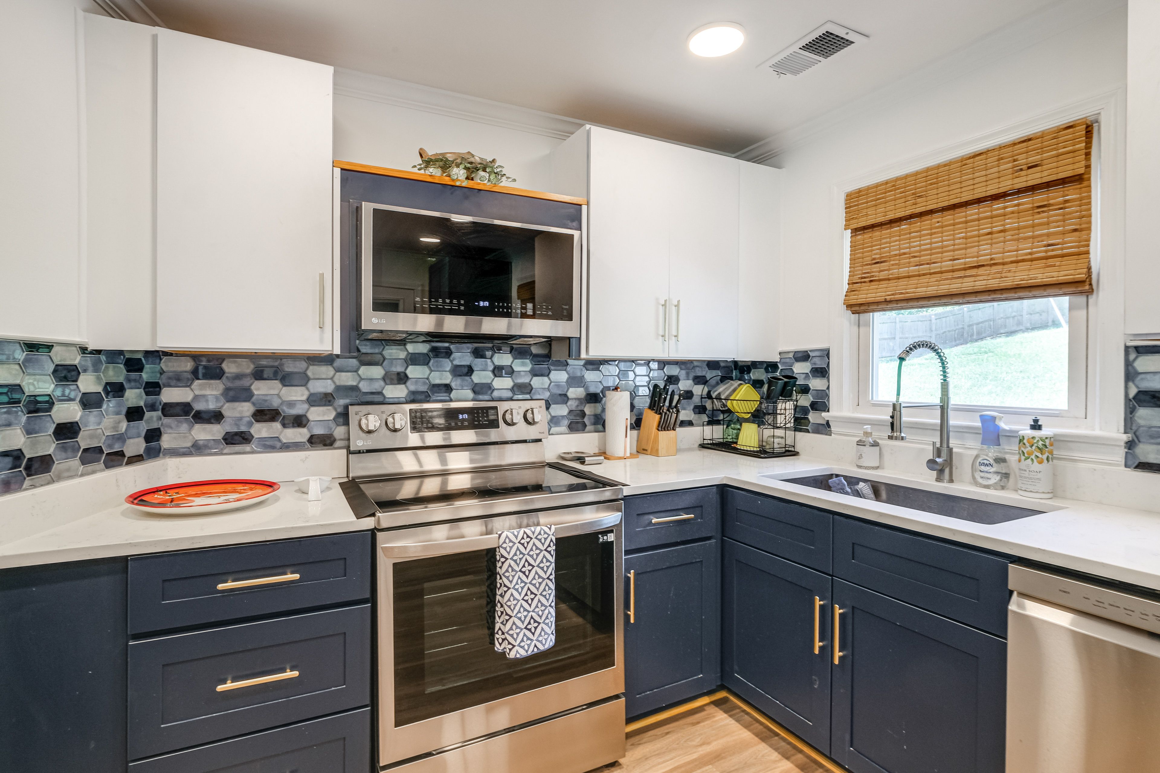 Kitchen | Drip Coffee Maker | Blender | Toaster | Cooking Basics
