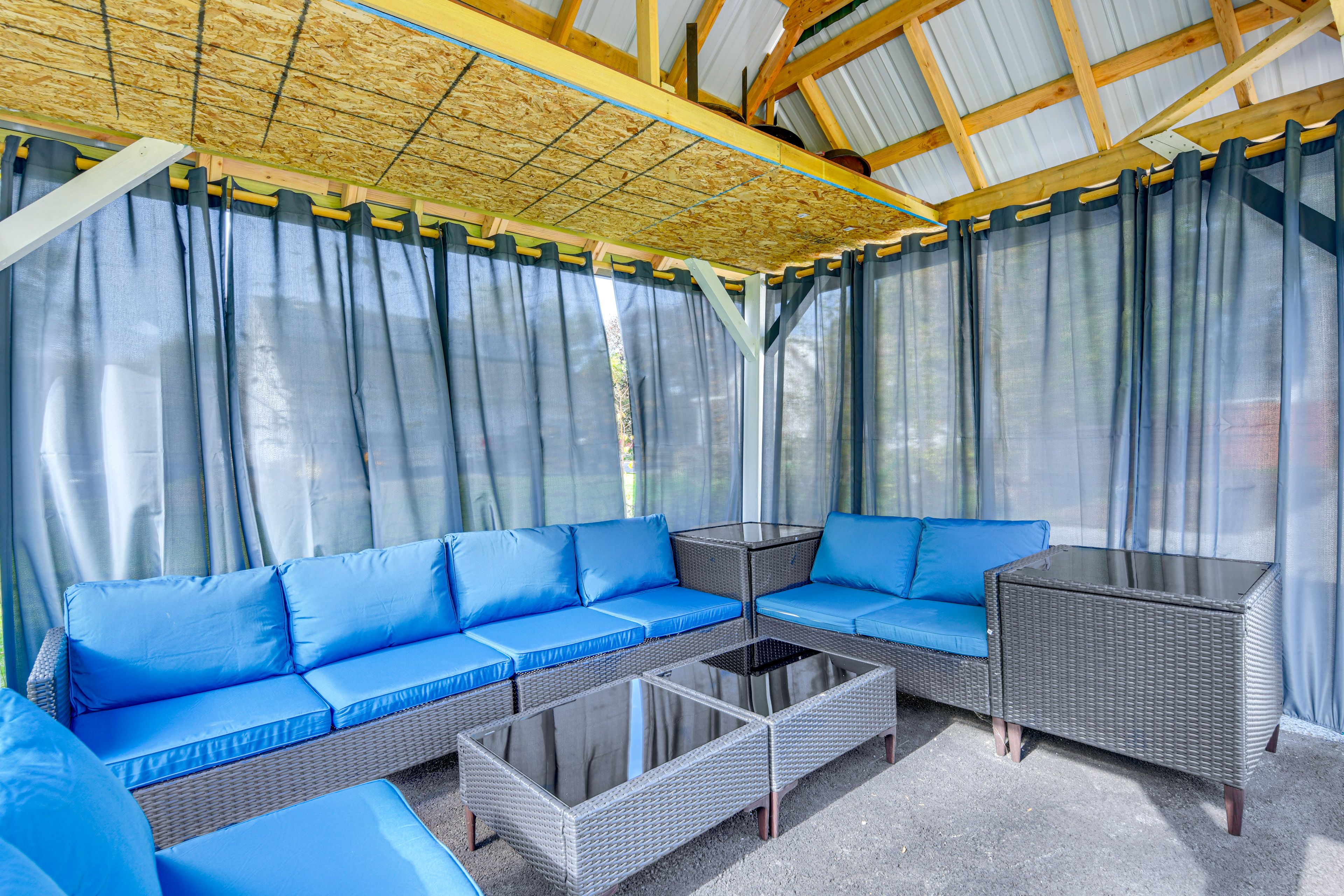 Outdoor Seating