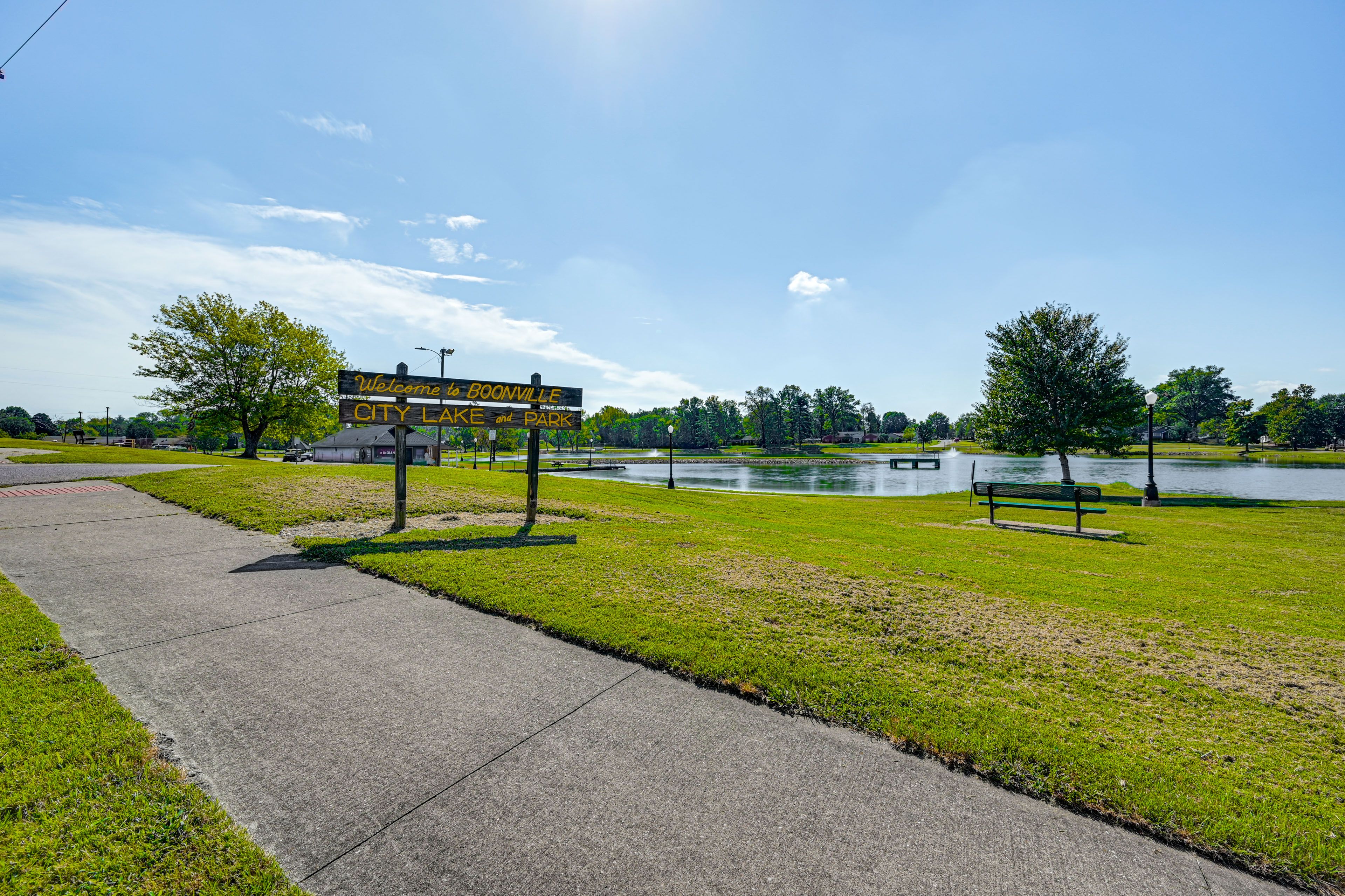 Walk to Boonville City Lake and Park