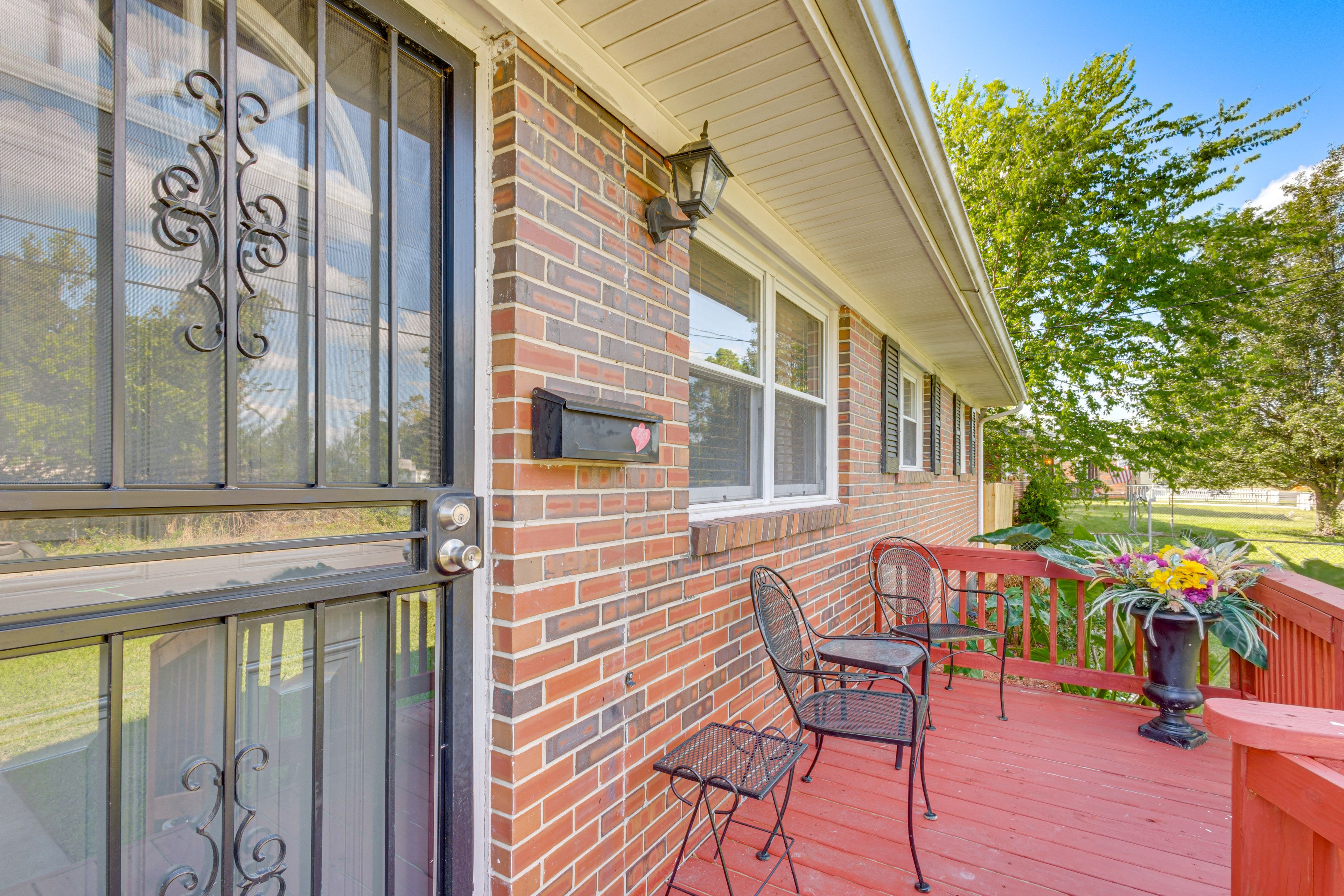 Front Patio | Private Entrance