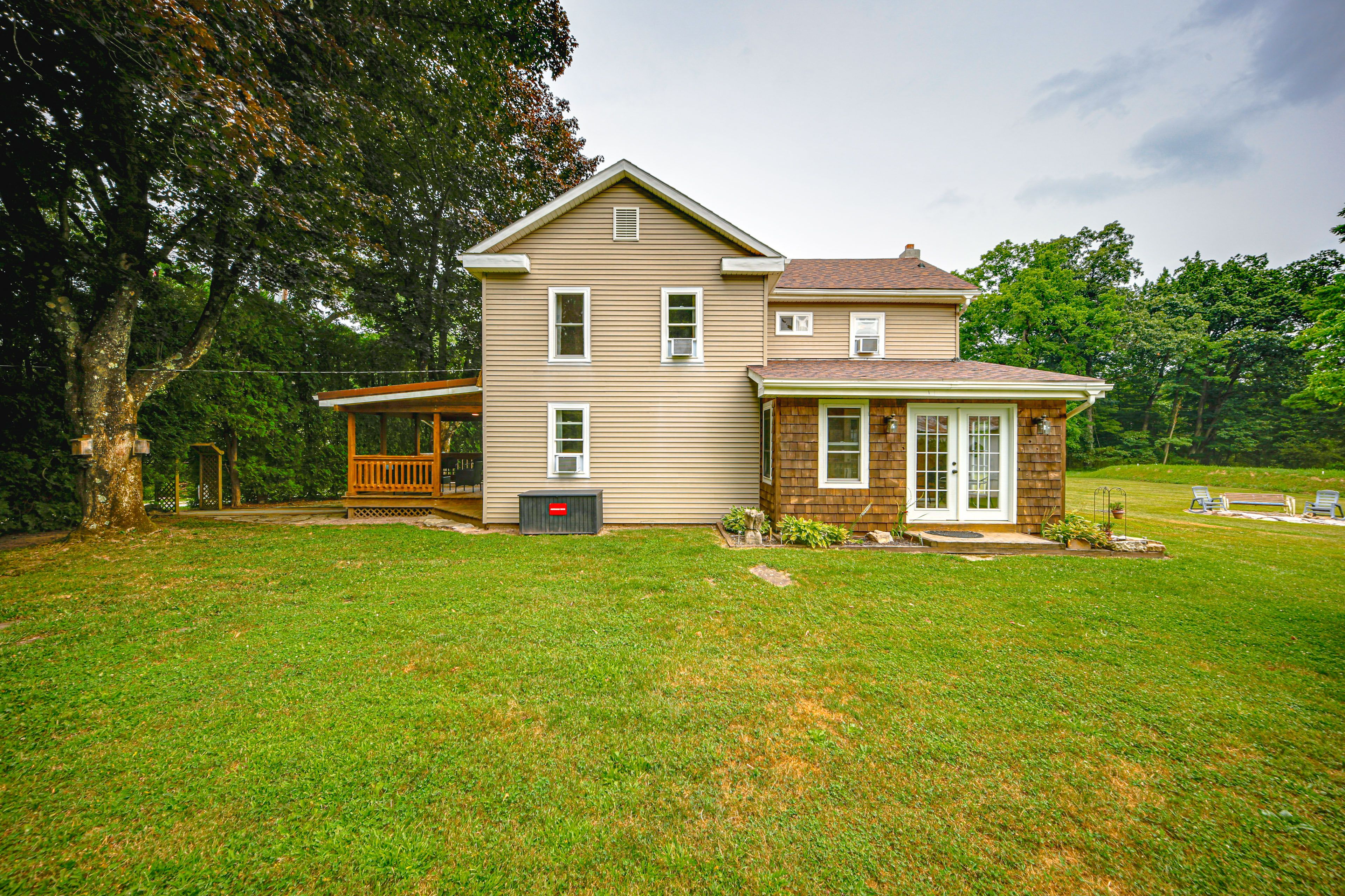 Mingoville Vacation Rental | 3BR | 1.5BA | 4 Steps to Enter | 1,600 Sq Ft