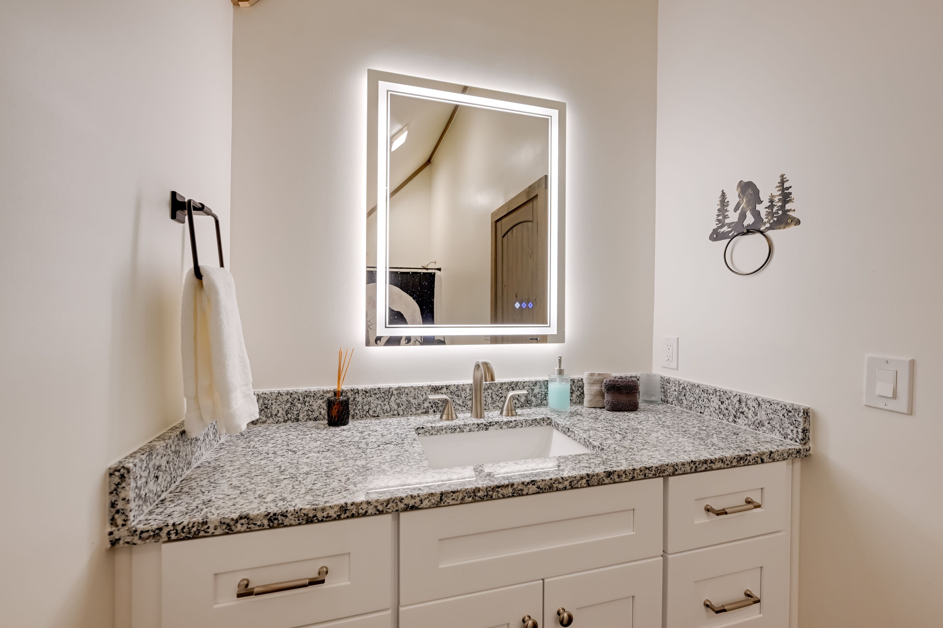 En-Suite Bathroom | Shower | 2nd Floor