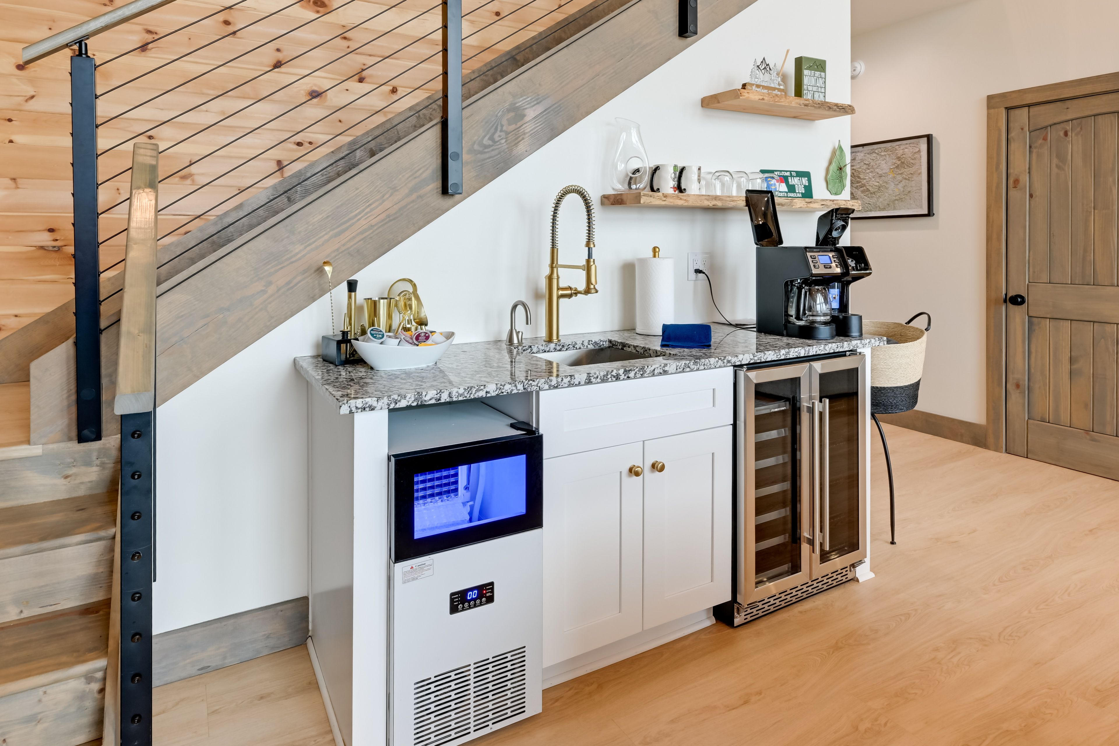 Wet Bar | Wine Cooler | 1st Floor