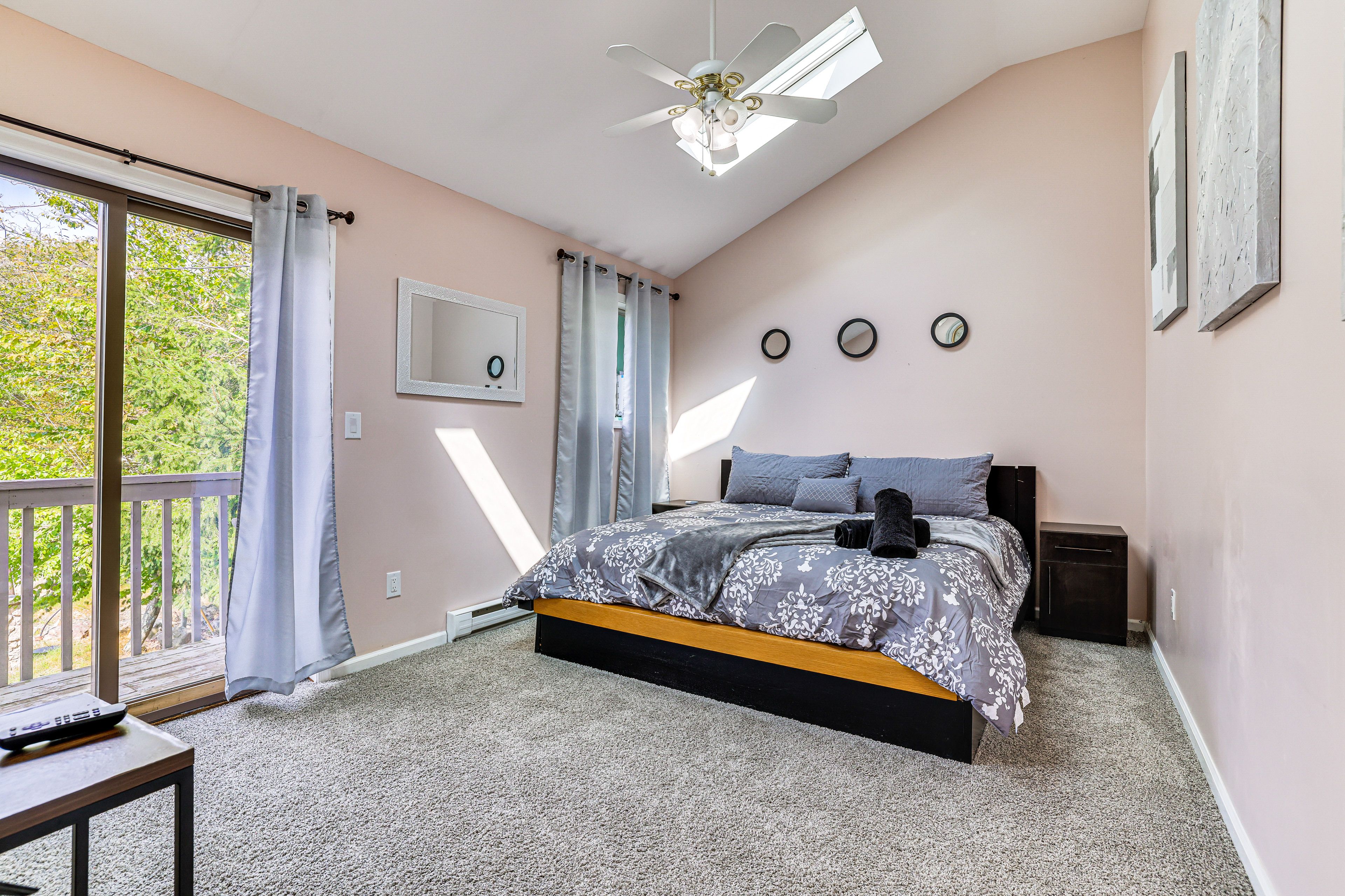 Bedroom 2 | King Bed | 2nd Floor | Balcony Access