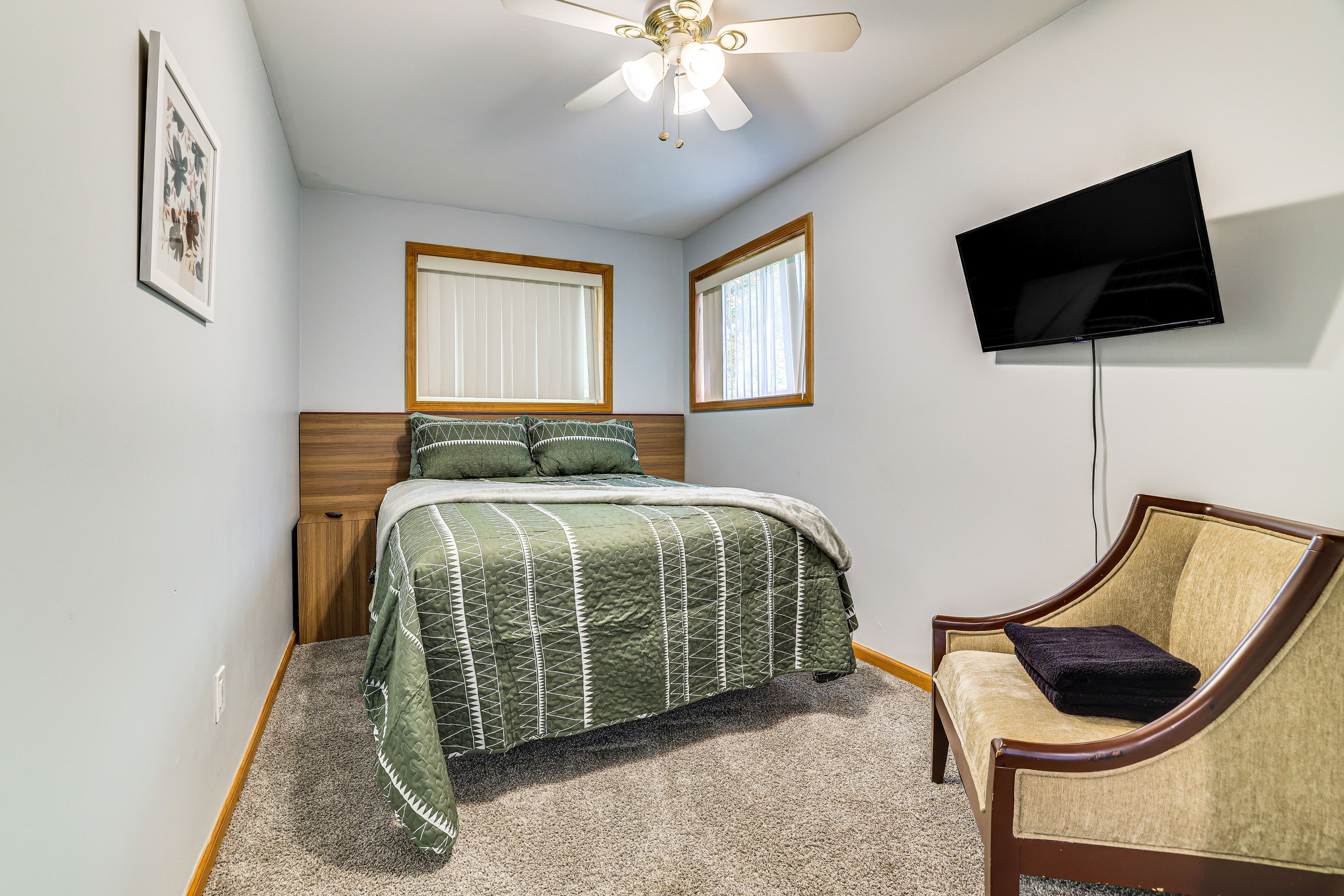 Bedroom 5 | Queen Bed | 2nd Floor