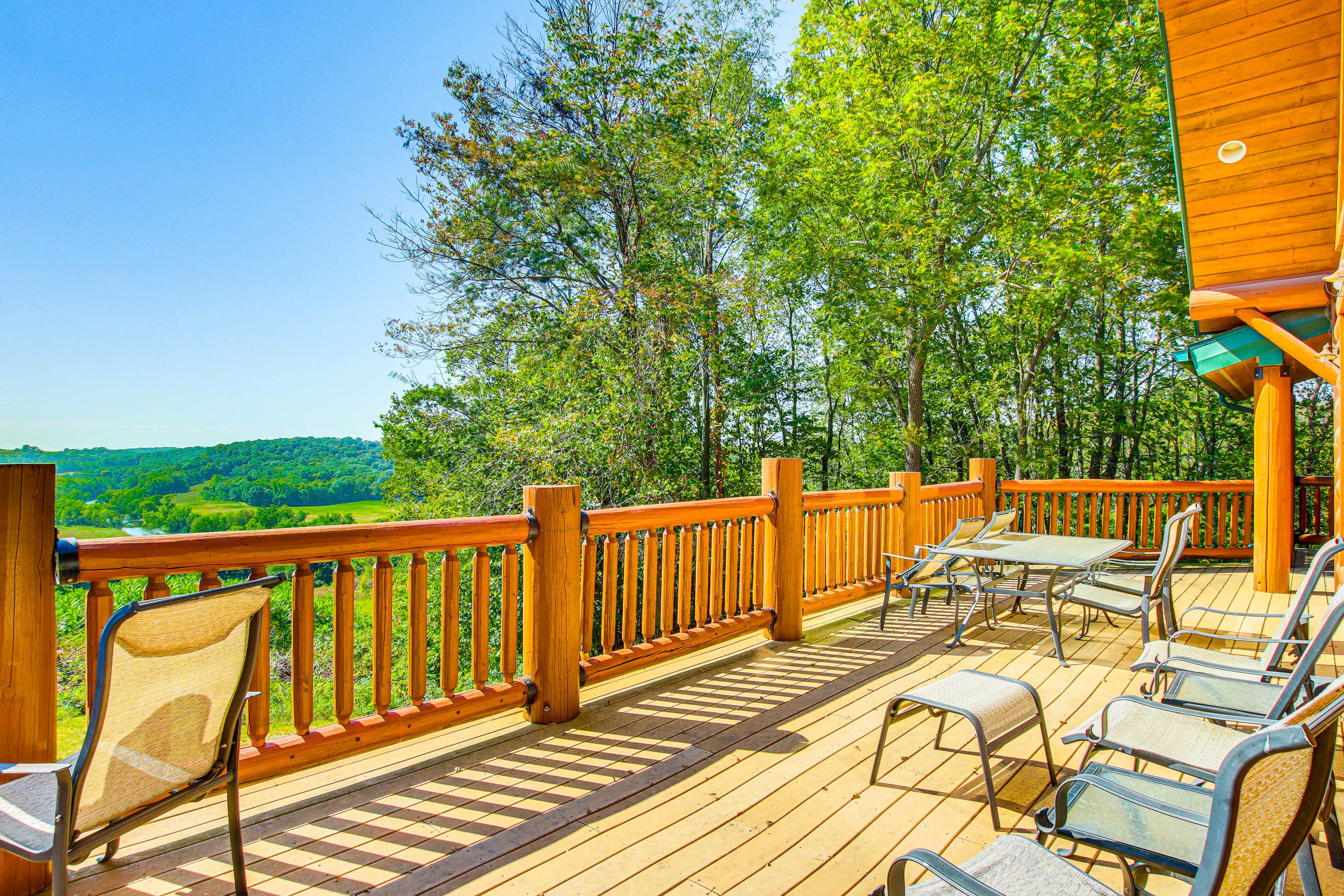 Private Deck | River Views