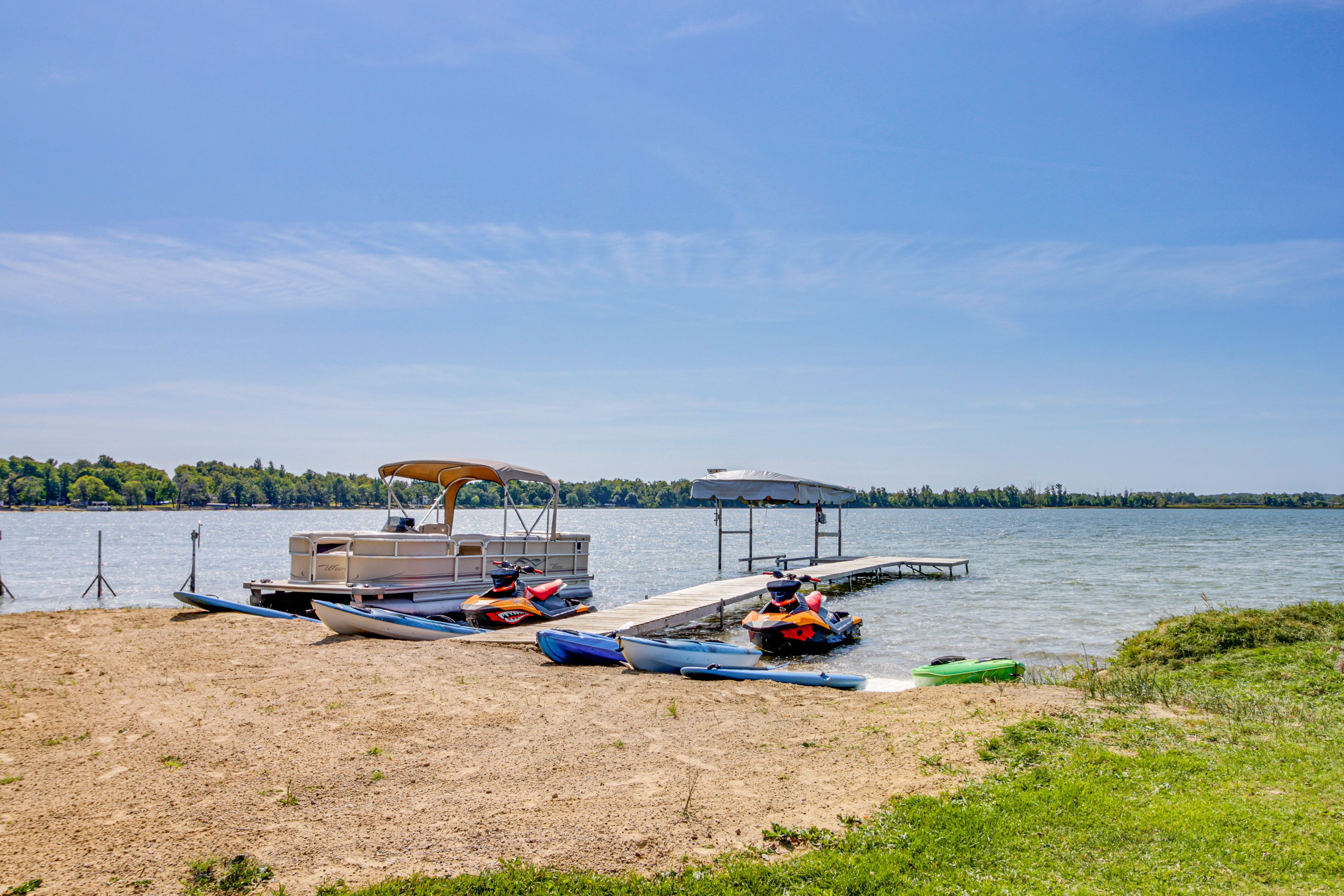 Private Dock | 2 Kayaks Provided | Life Jackets