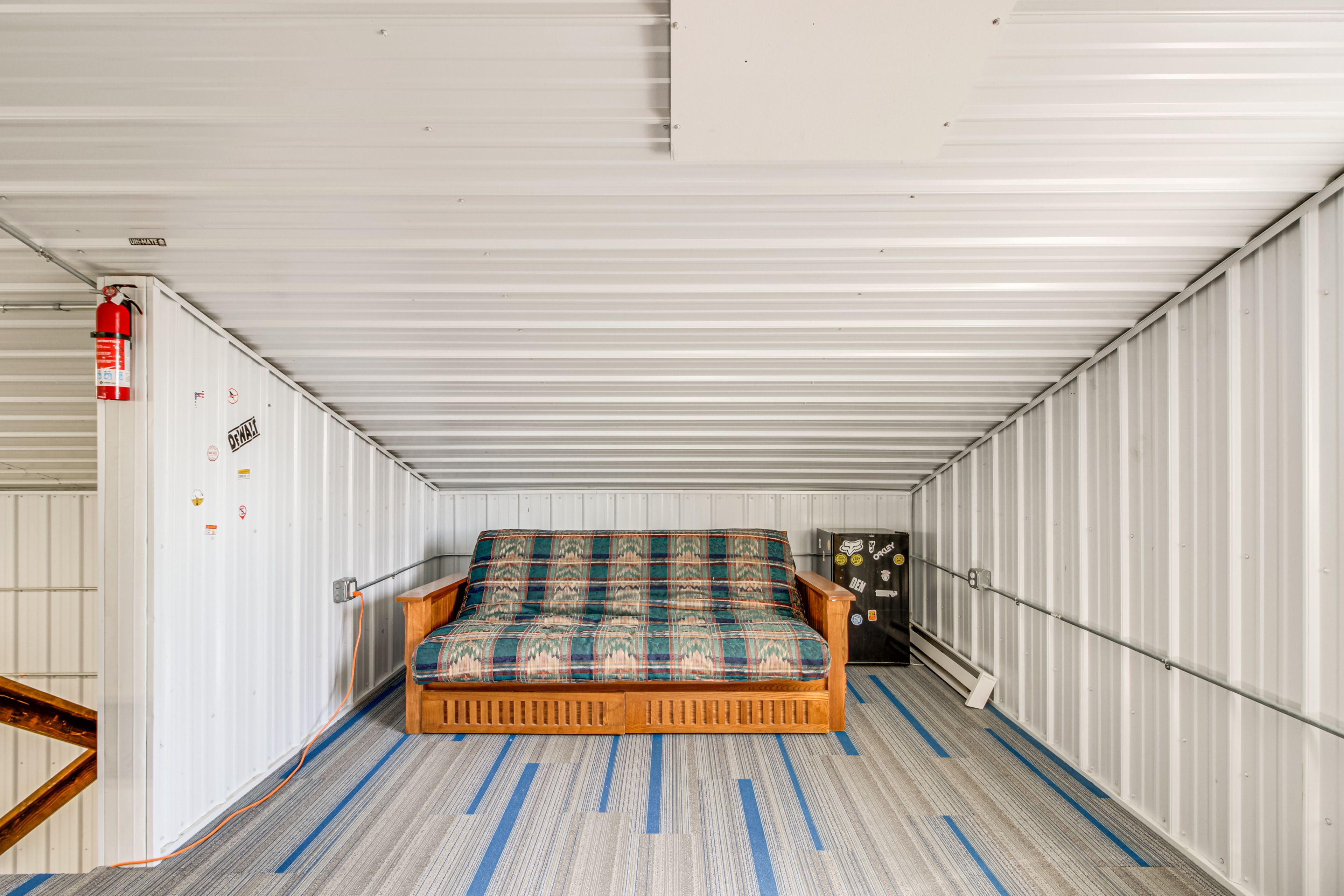 Game Room Garage | Queen Futon | 5 Rollaway Beds