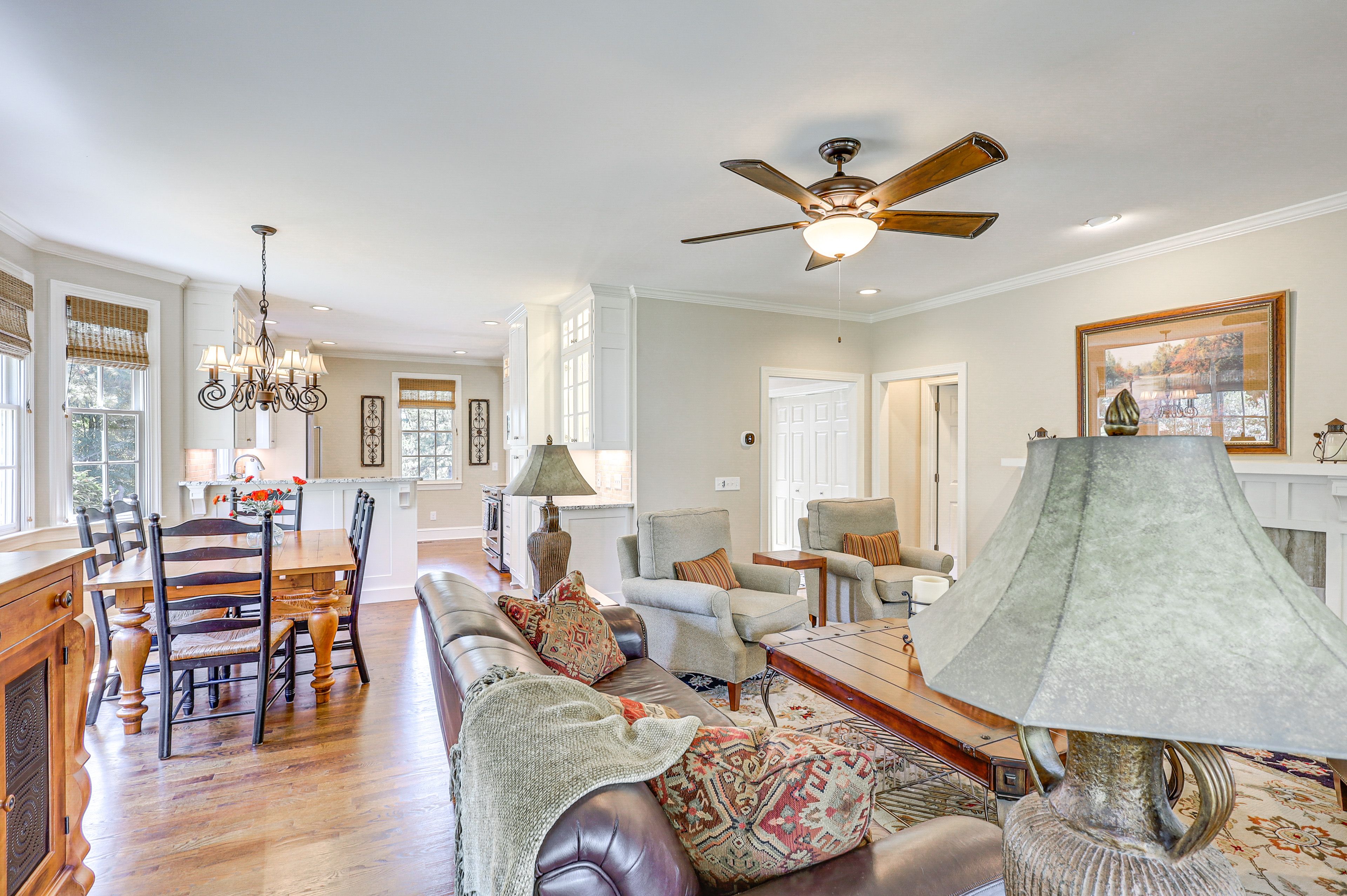 Dining Area | Dishware & Flatware Provided | Central A/C & Heat | 1st Floor