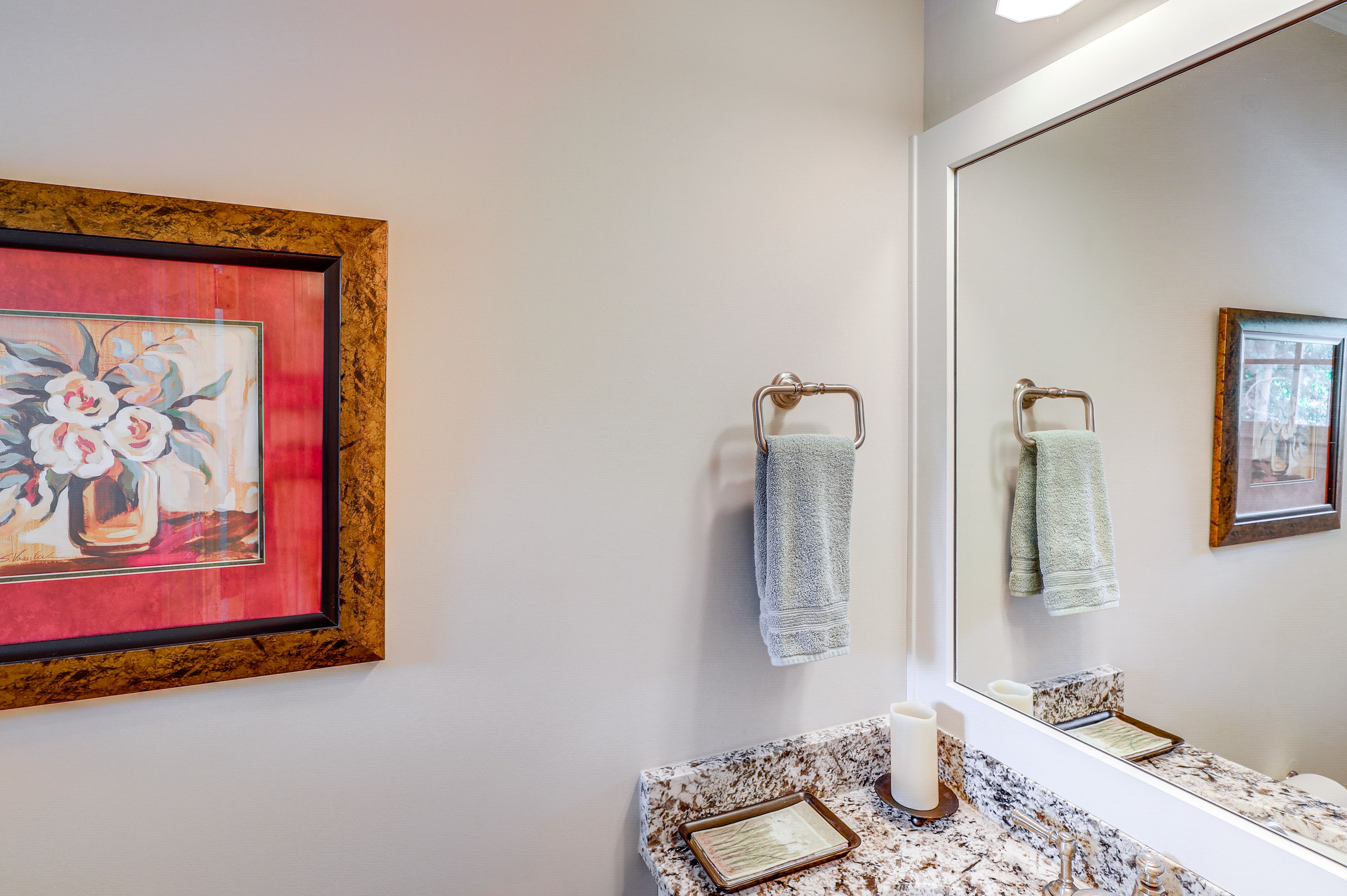 Half Bathroom | 1st Floor