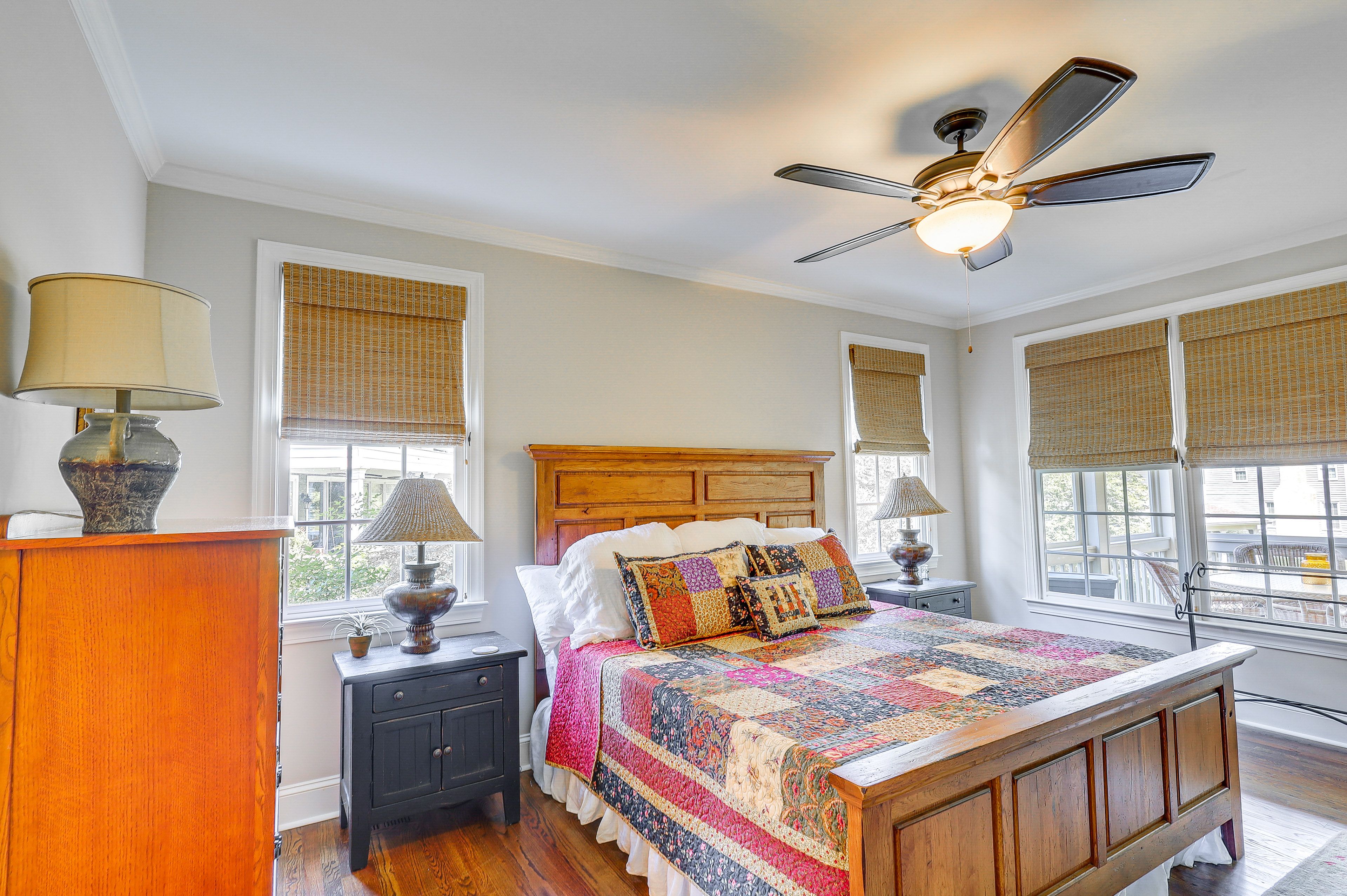Bedroom 1 | King Bed | Linens Provided | 1st Floor