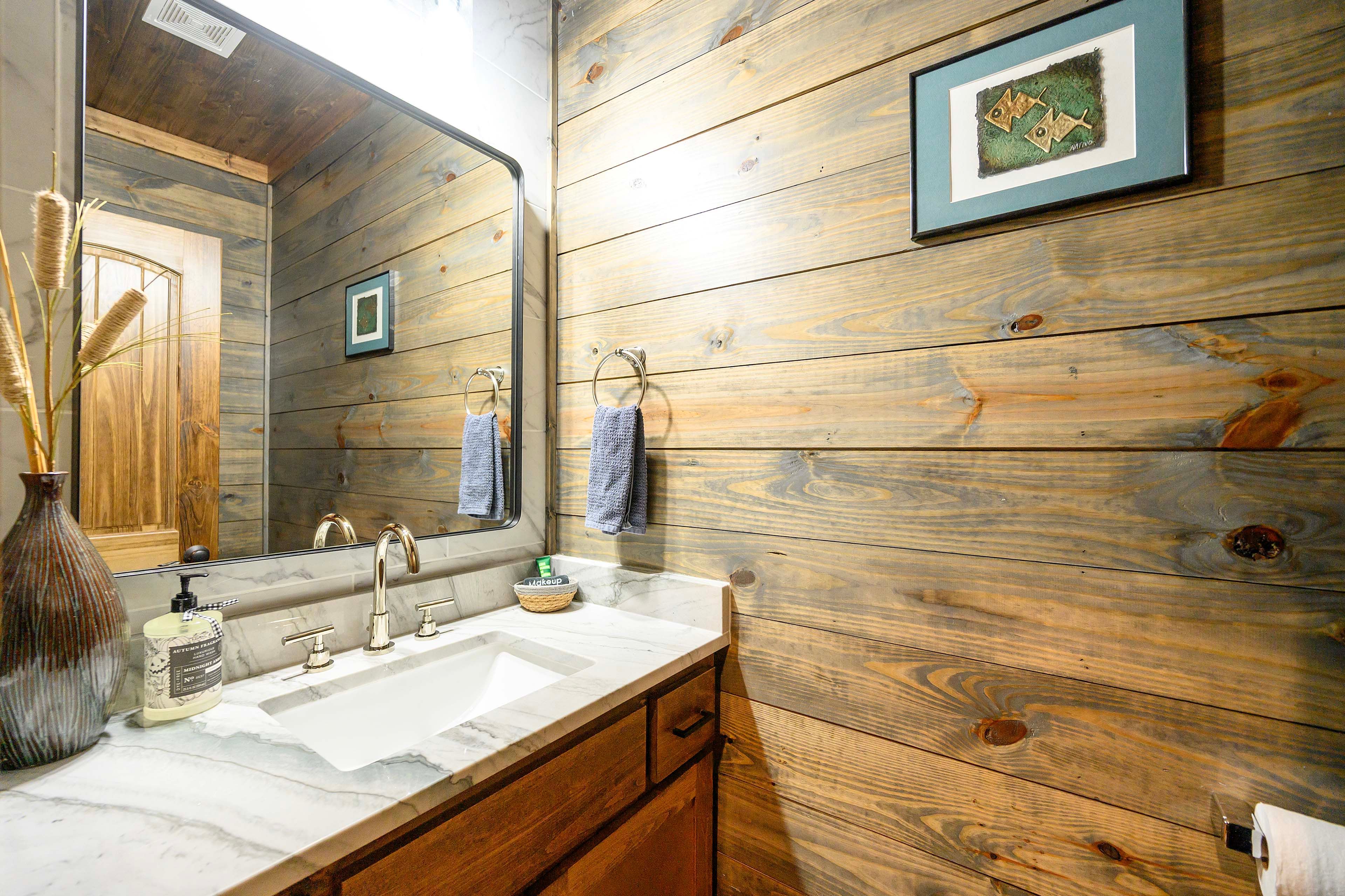 Half Bathroom | 1st Floor
