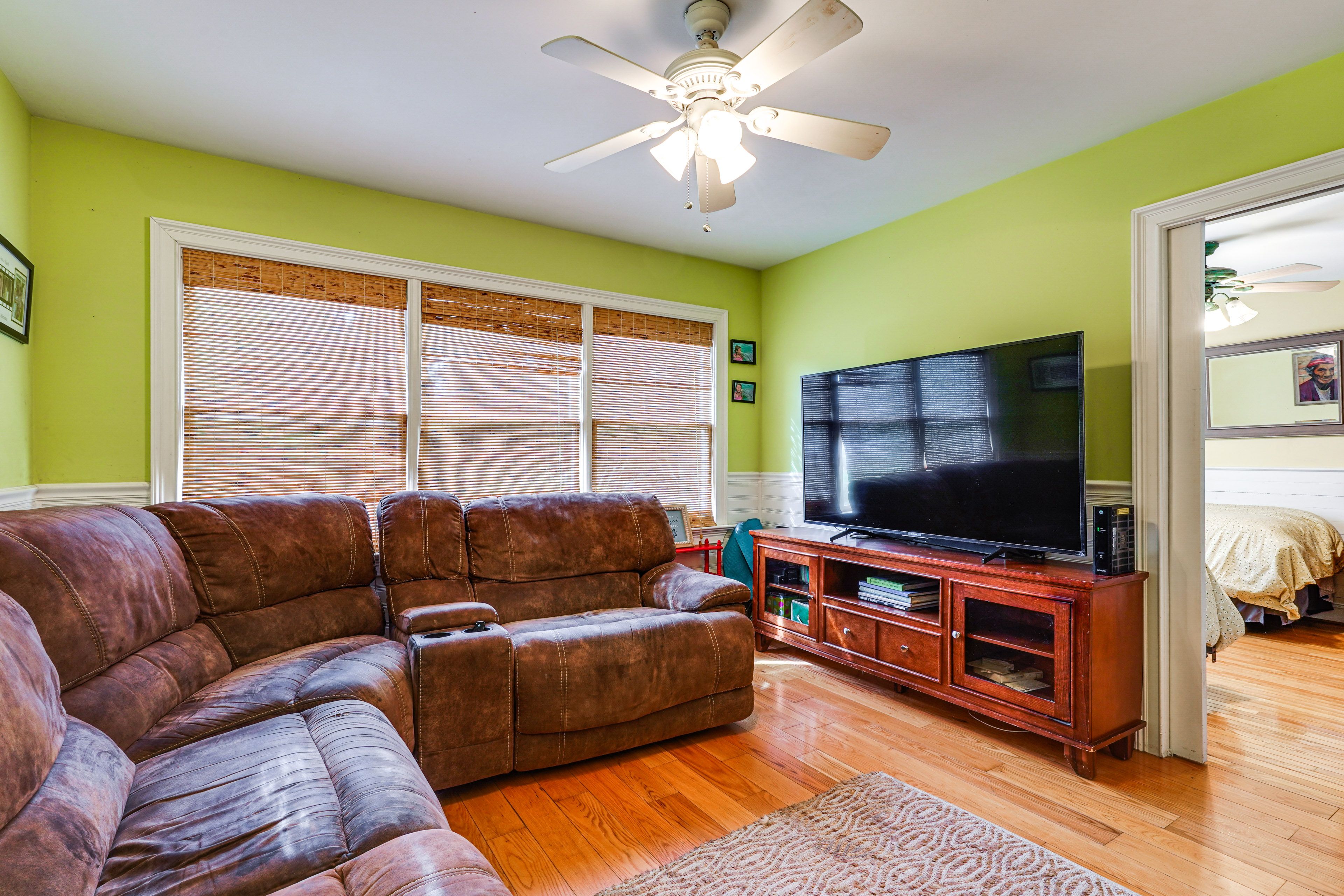 Sitting Room | Main Level | Smart TV
