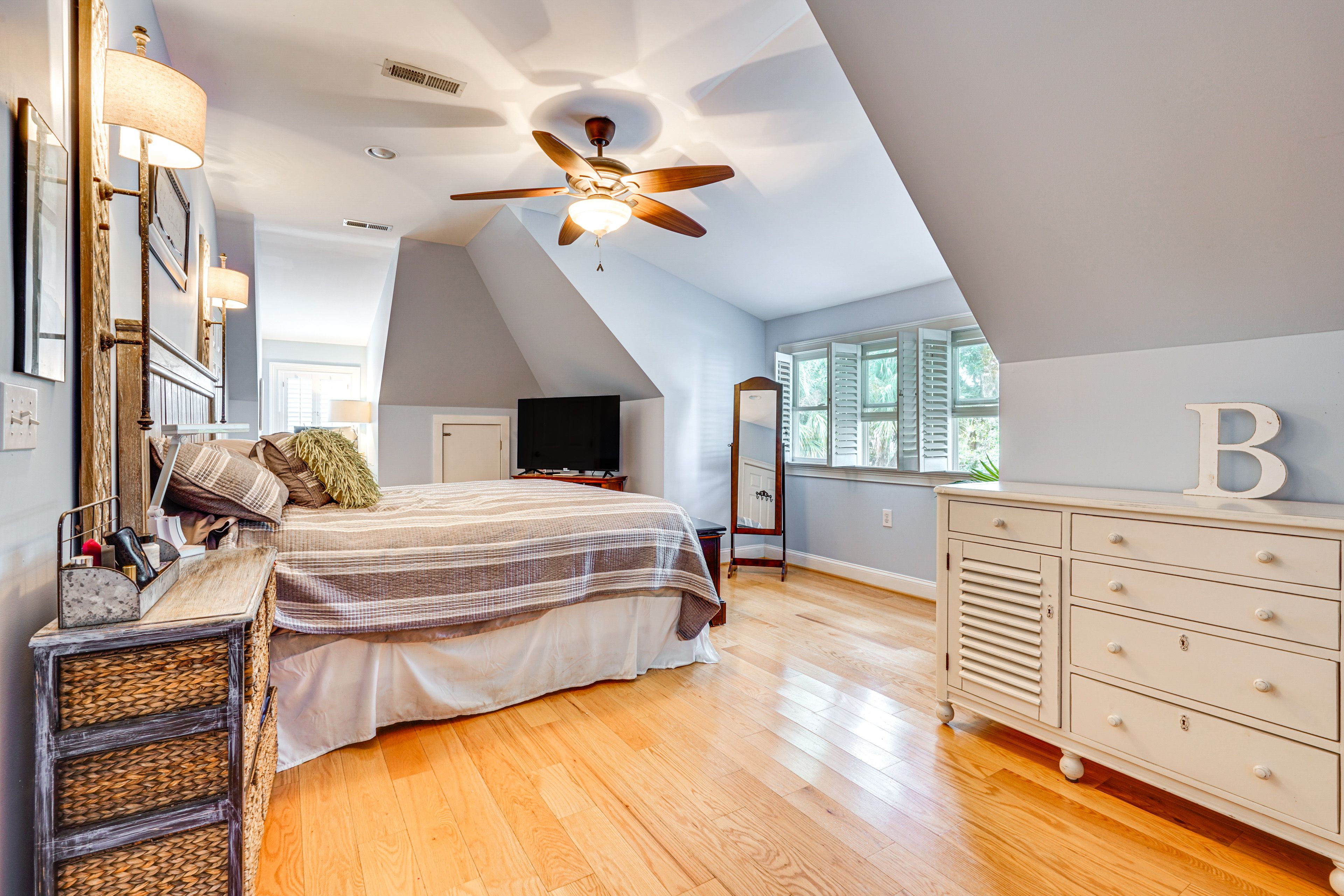 Bedroom 4 | Upper Level | King Bed | Linens Provided
