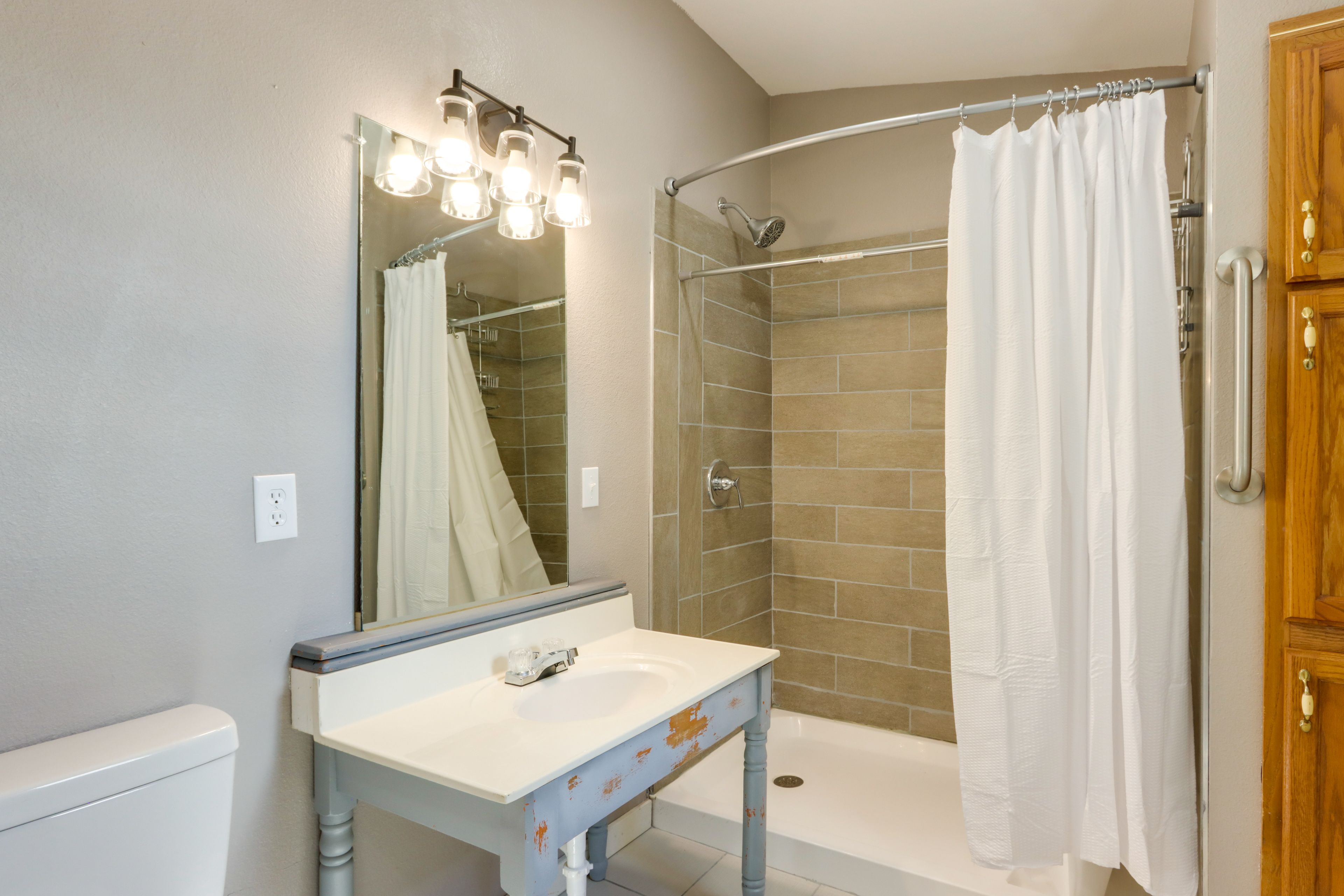 En-Suite Bathroom