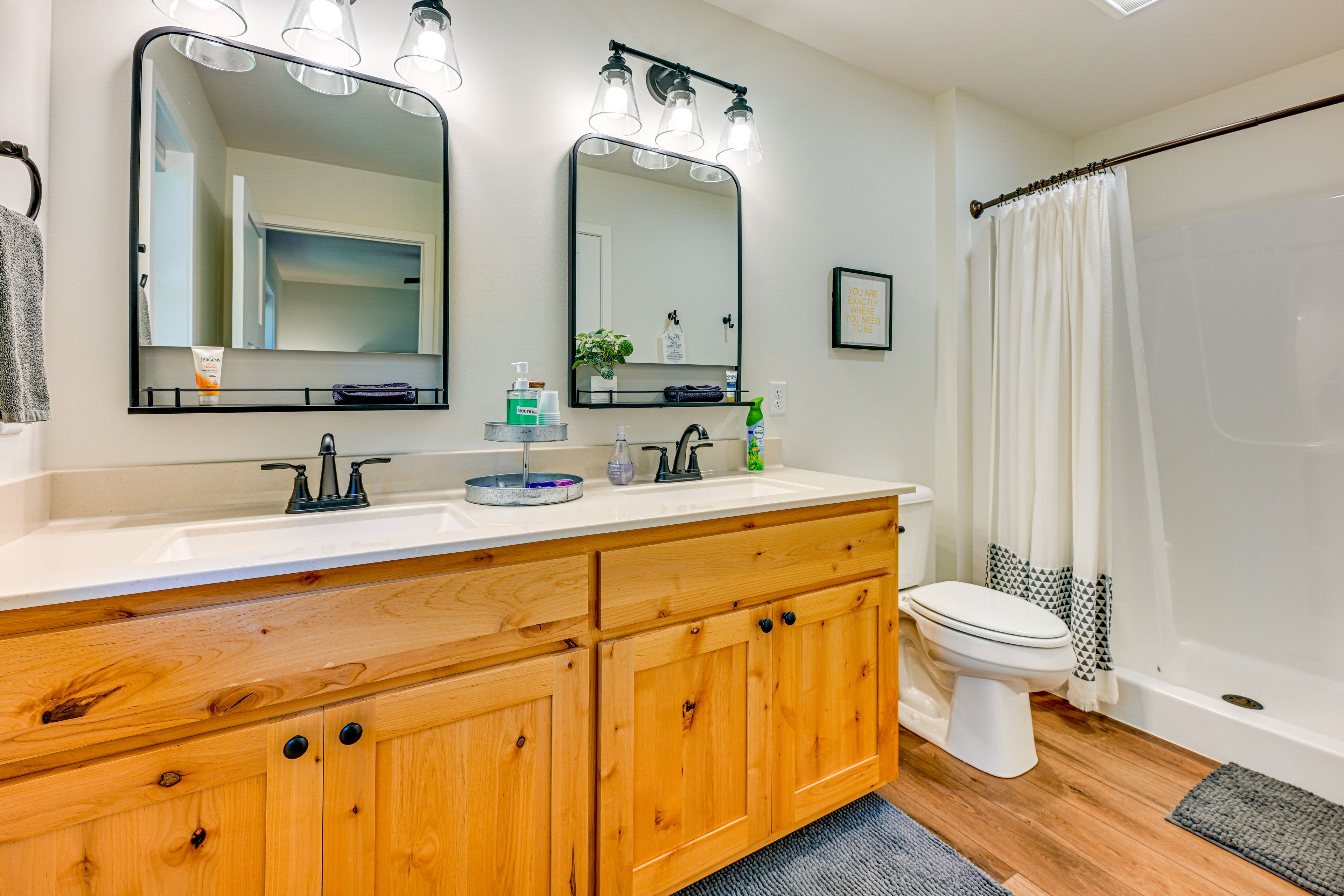 En-Suite Bathroom | Complimentary Toiletries | 2nd Floor