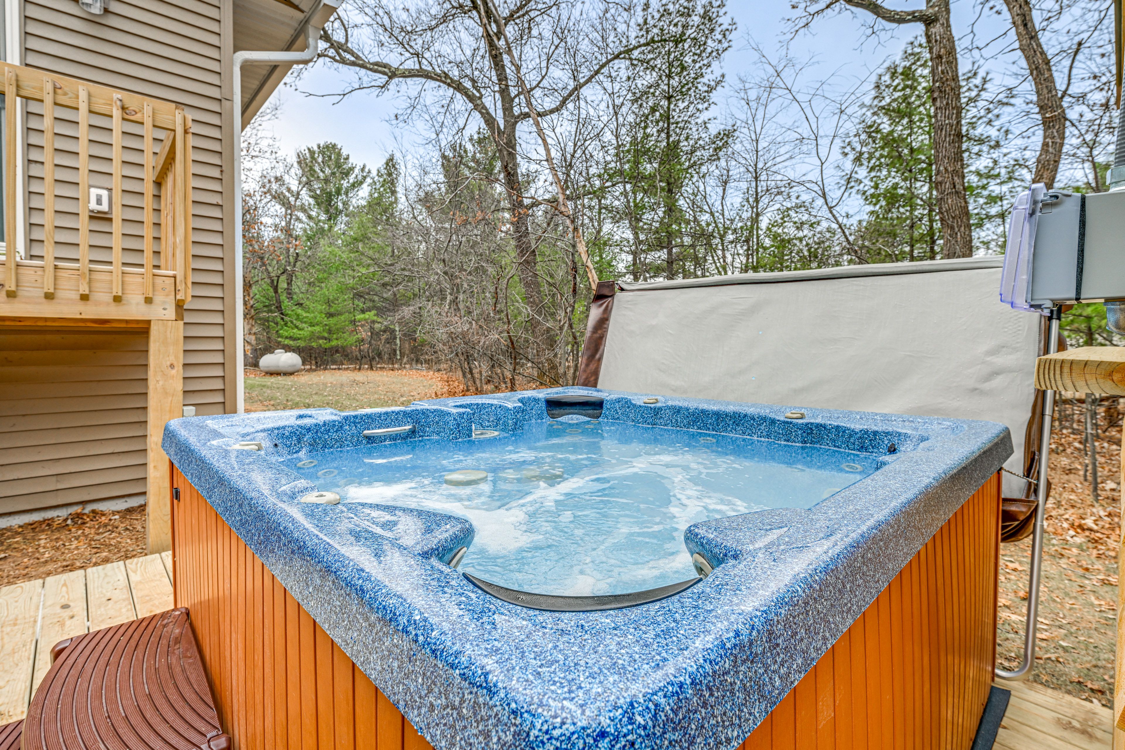 Gazebo | Gas Grill | Outdoor Dining Area | Lounge Seating | Hot Tub