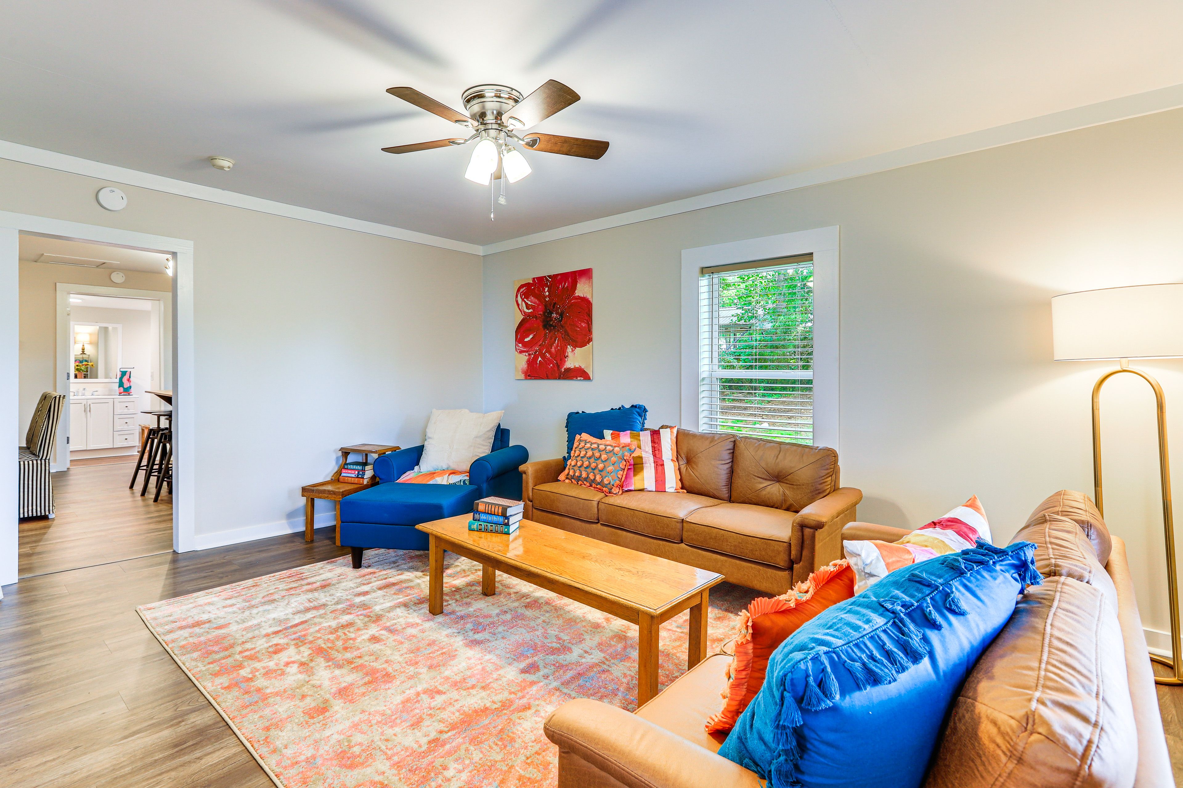 Living Room | Free WiFi | Central A/C & Heat