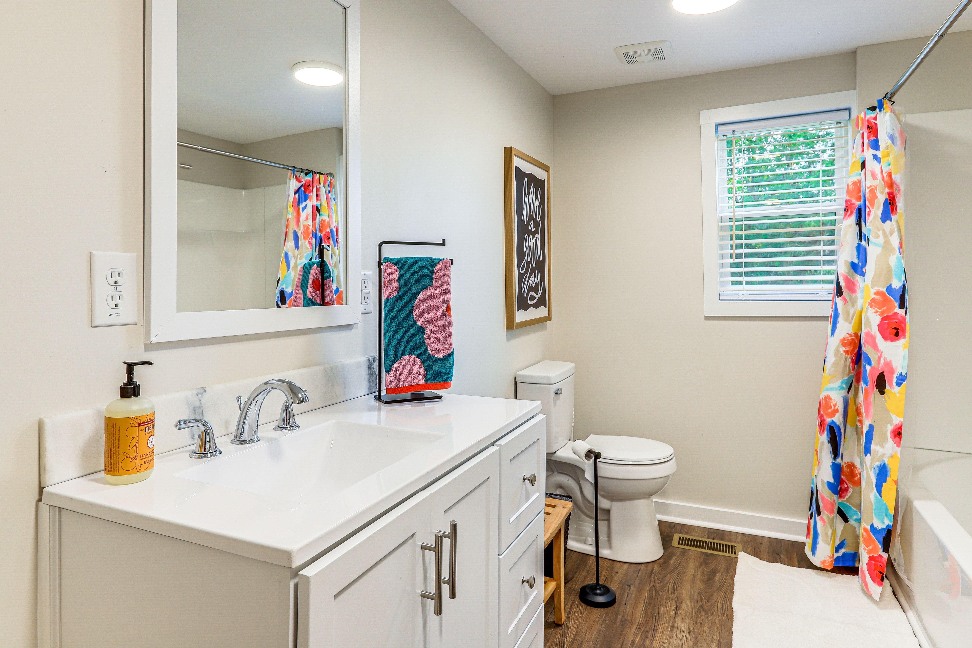 Full Bathroom