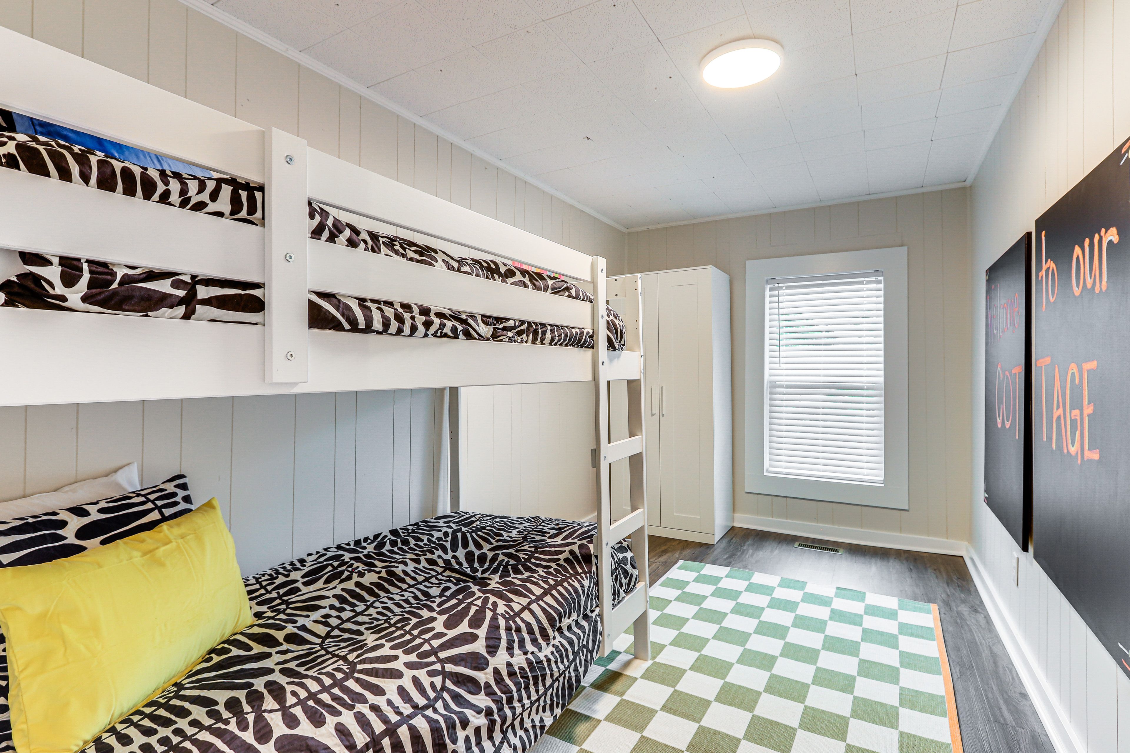 Bedroom 3 | Twin Bunk Bed