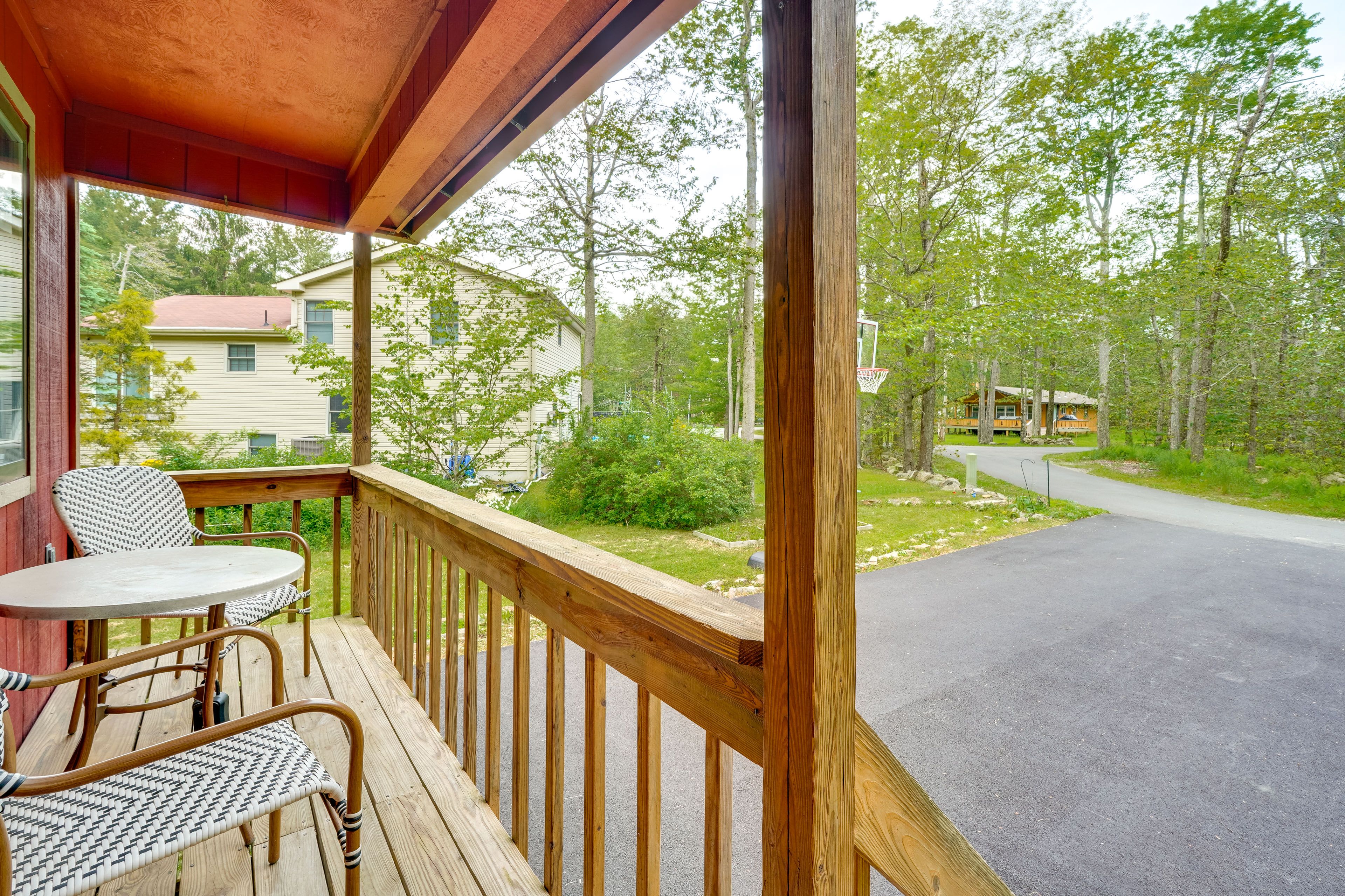 Front Porch | Outdoor Seating