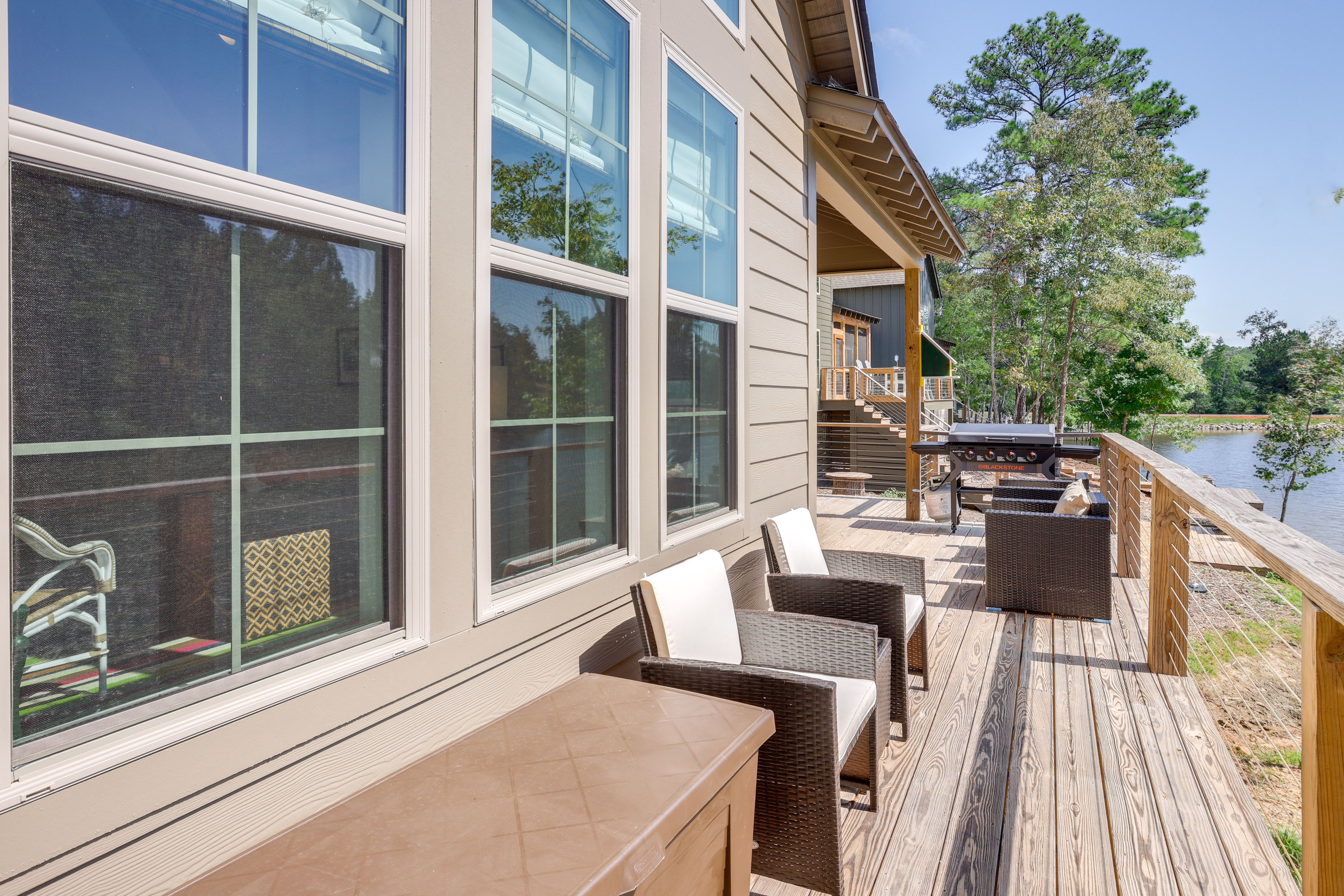 Furnished Deck