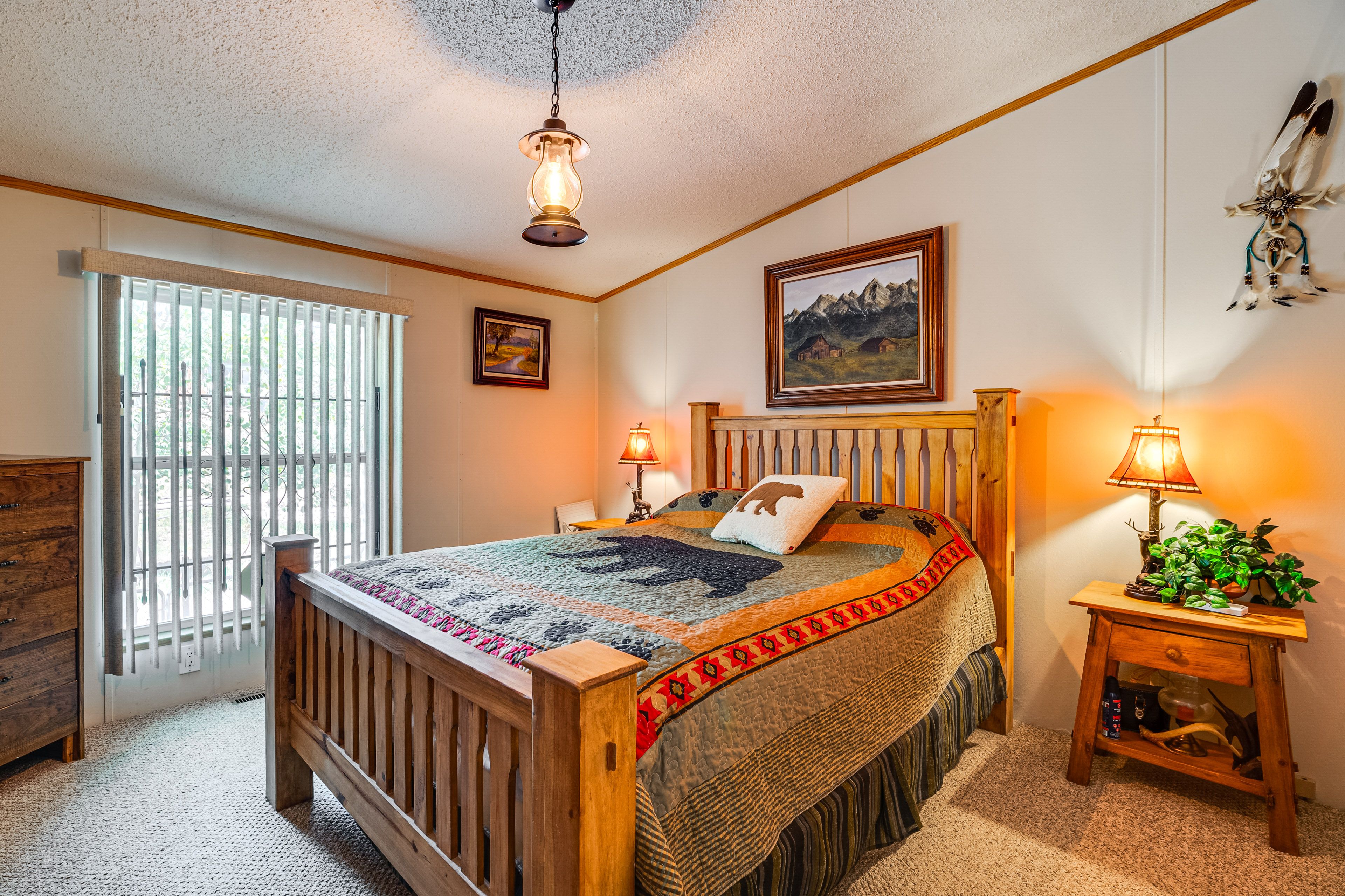 Bedroom 1 | Queen Bed | Linens Provided