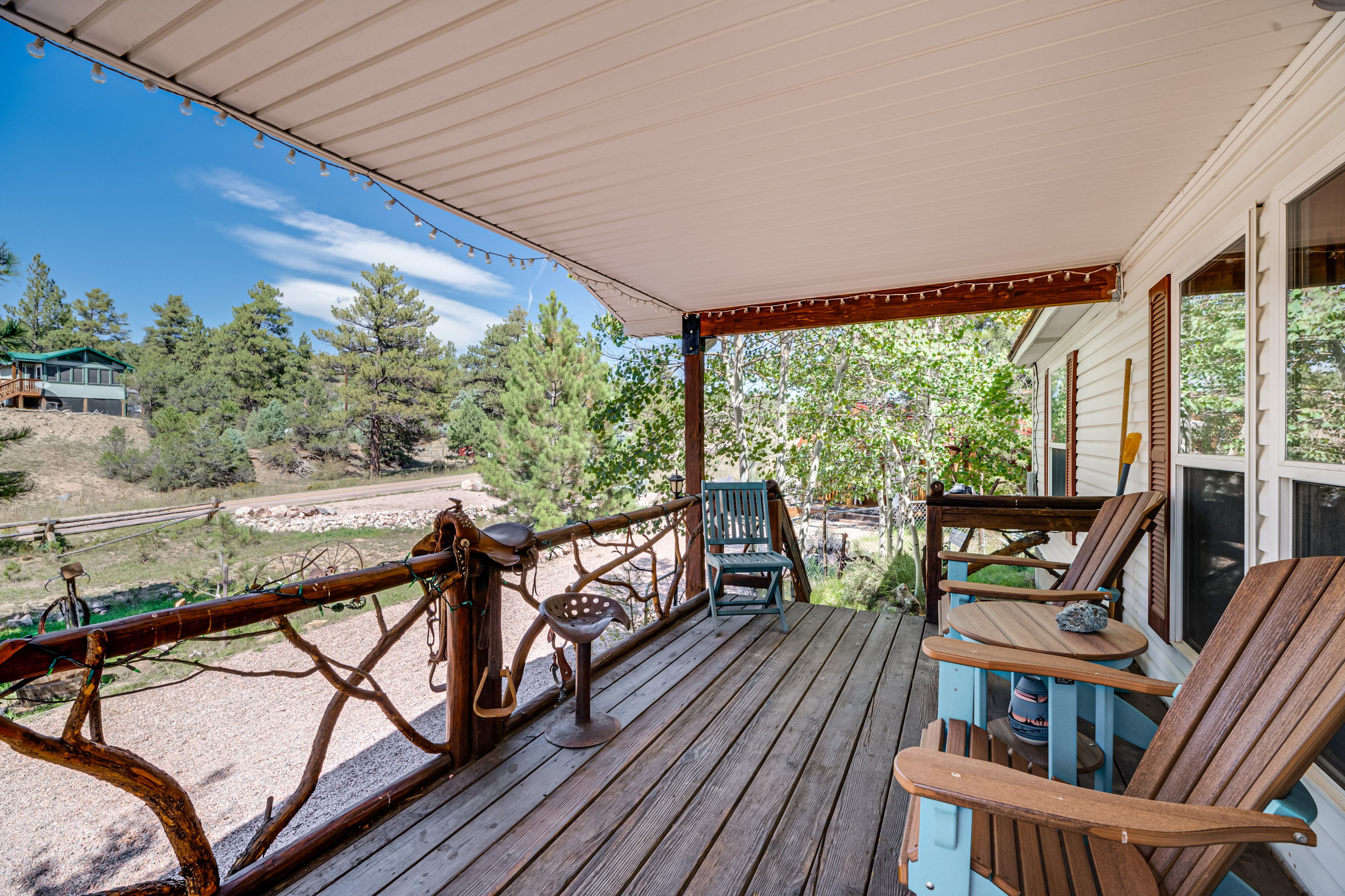 Exterior | Porch | Outdoor Seating