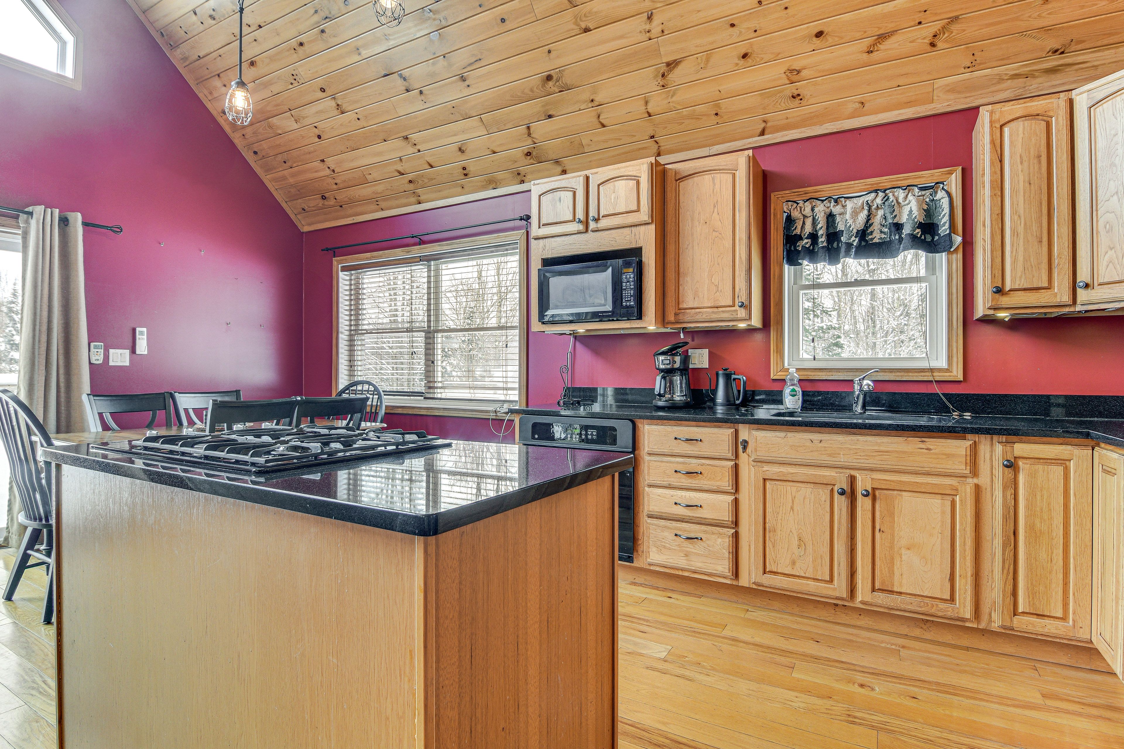 Kitchen | Cooking Basics Supplied | Main Floor