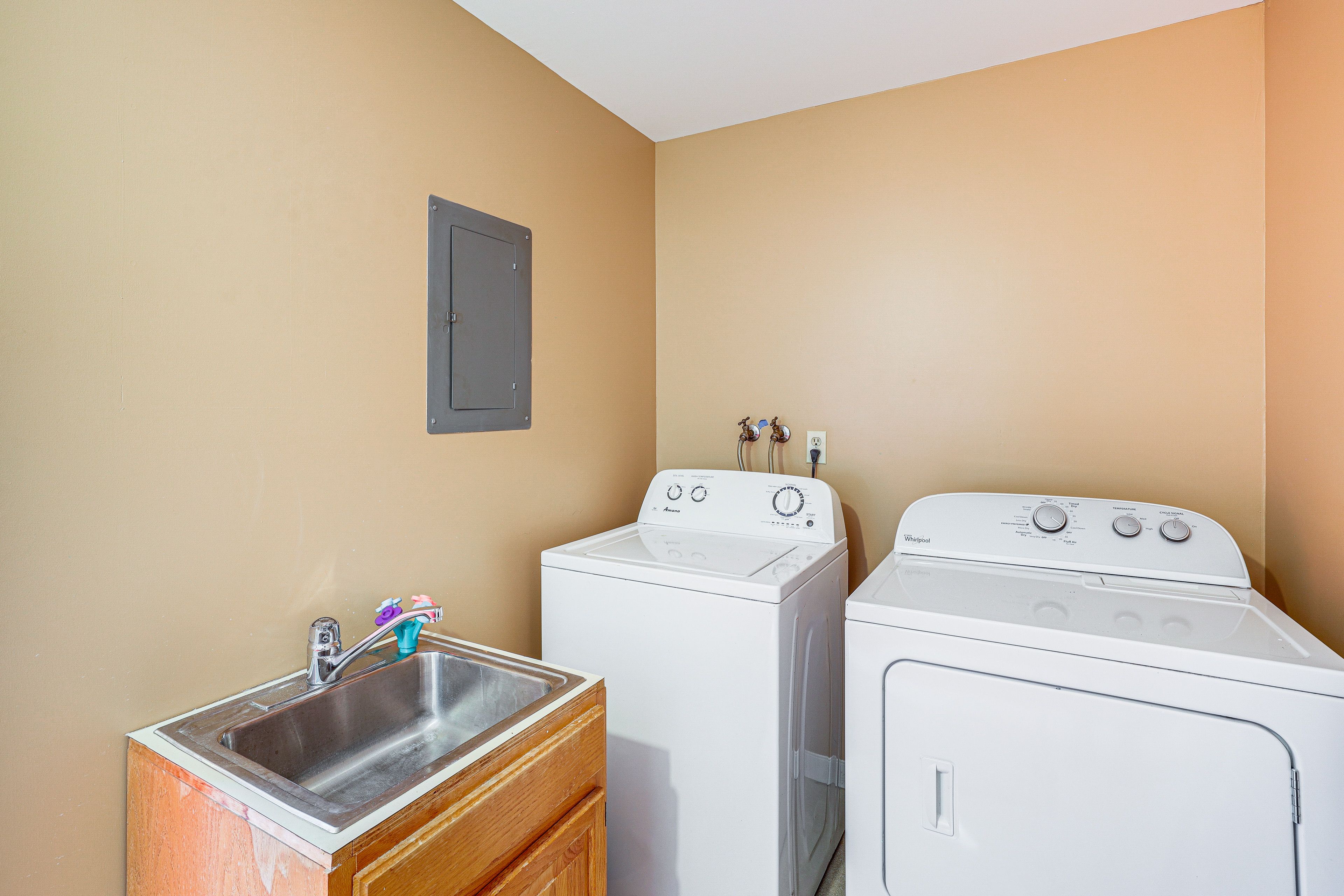 In-Unit Laundry