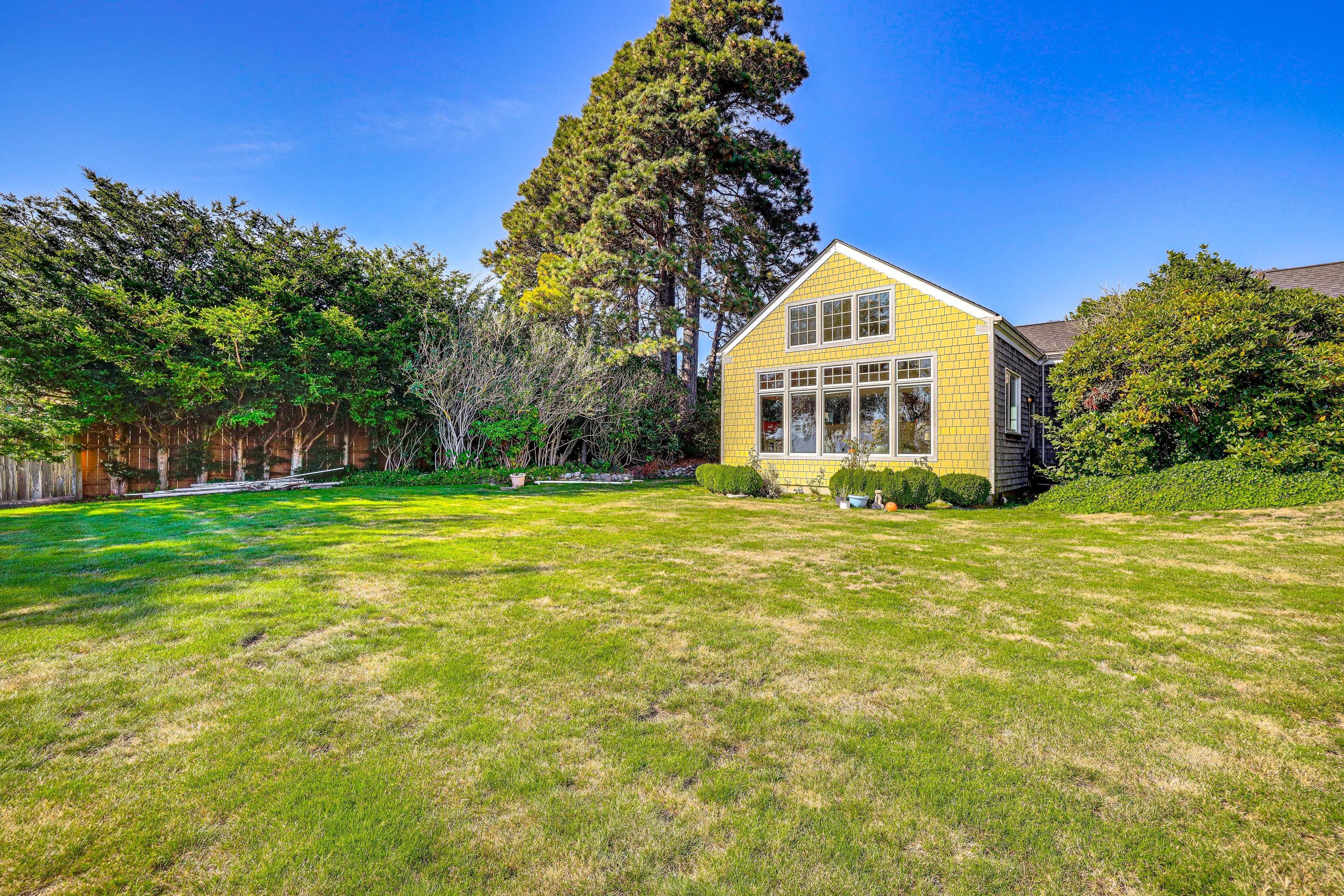 Home Exterior | Other Vacation Rental & Homeowner On-Site