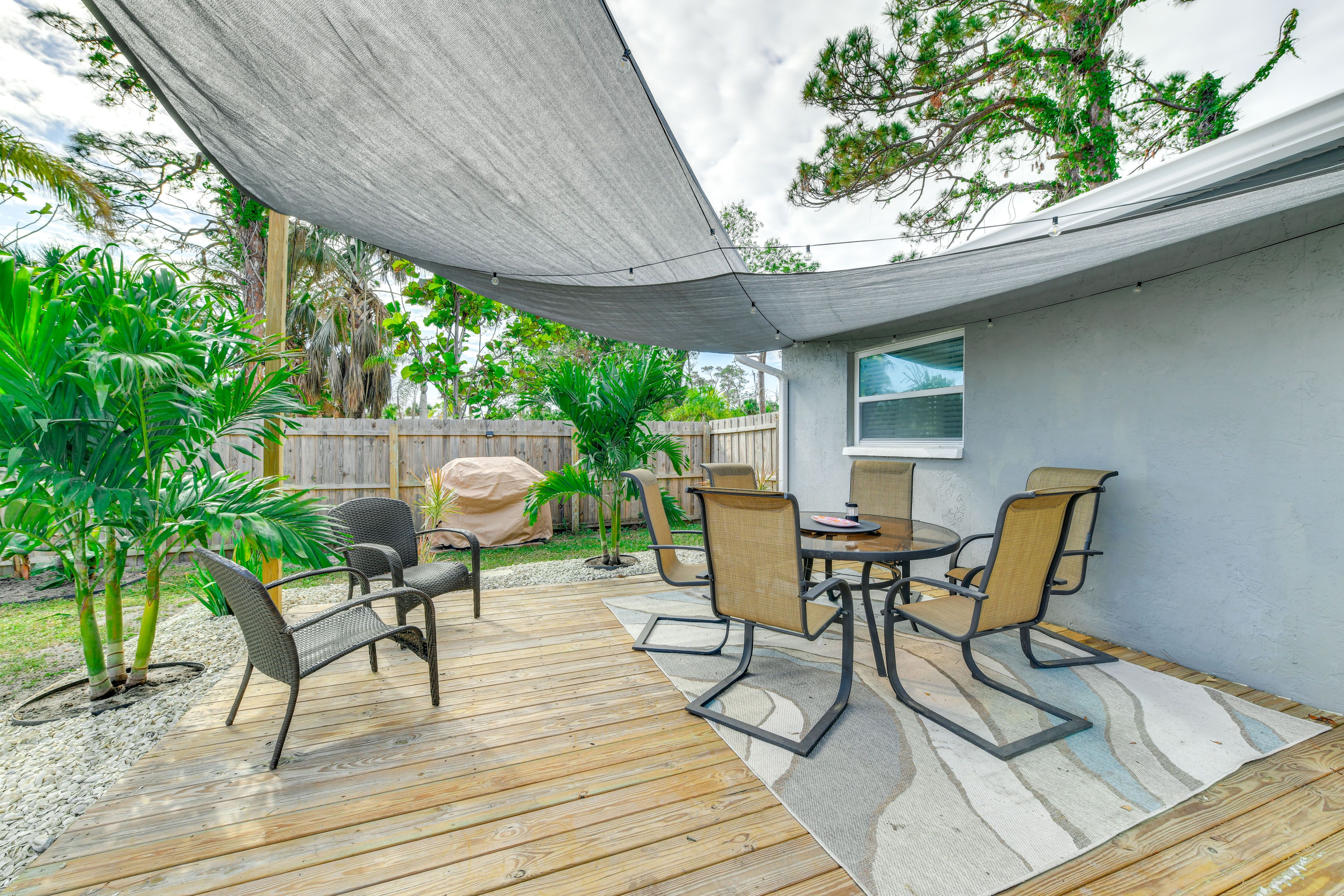 Private Deck | Gas Grill | Outdoor Dining Area