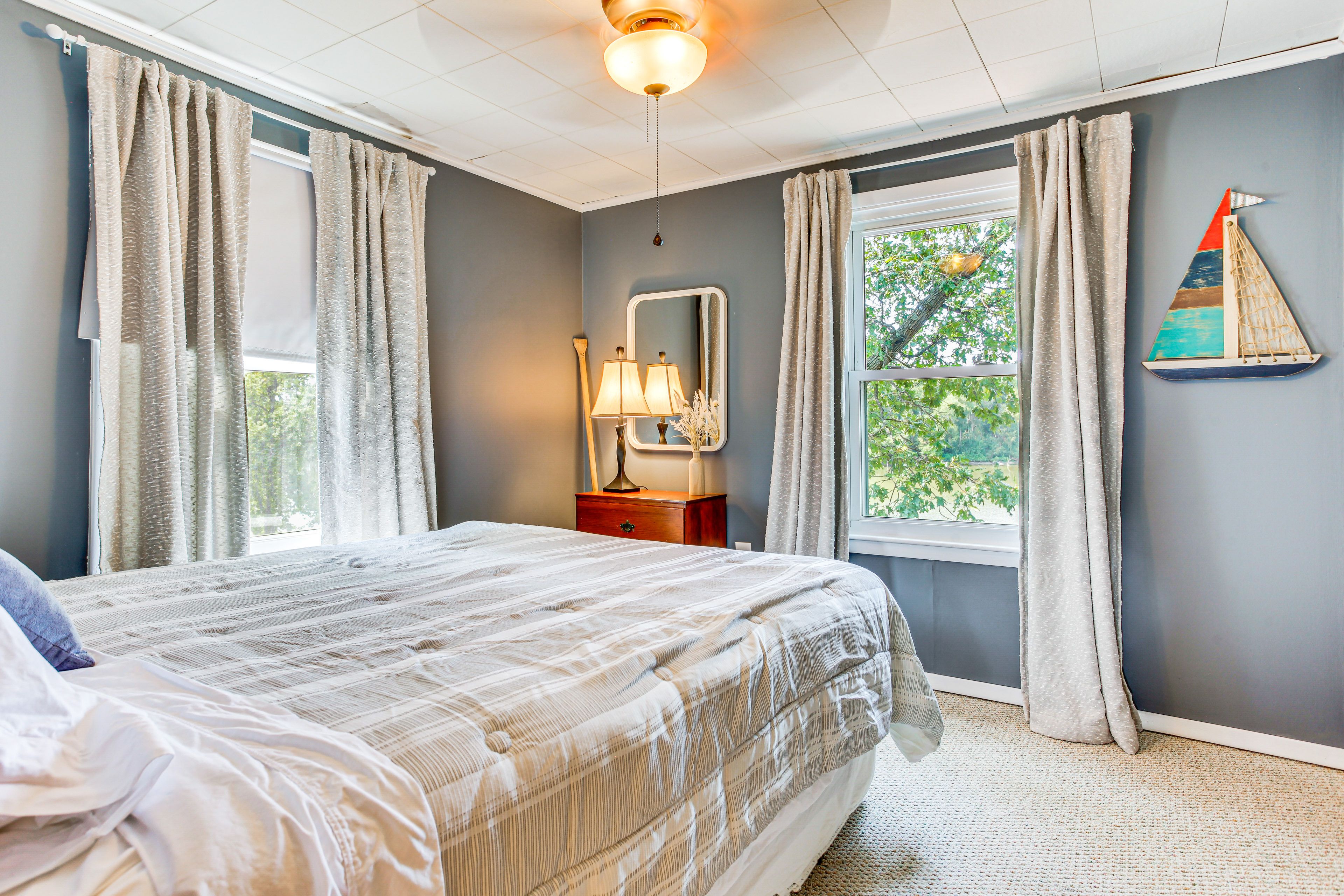 Bedroom 2 | Upper Level | Queen Bed | Linens Provided