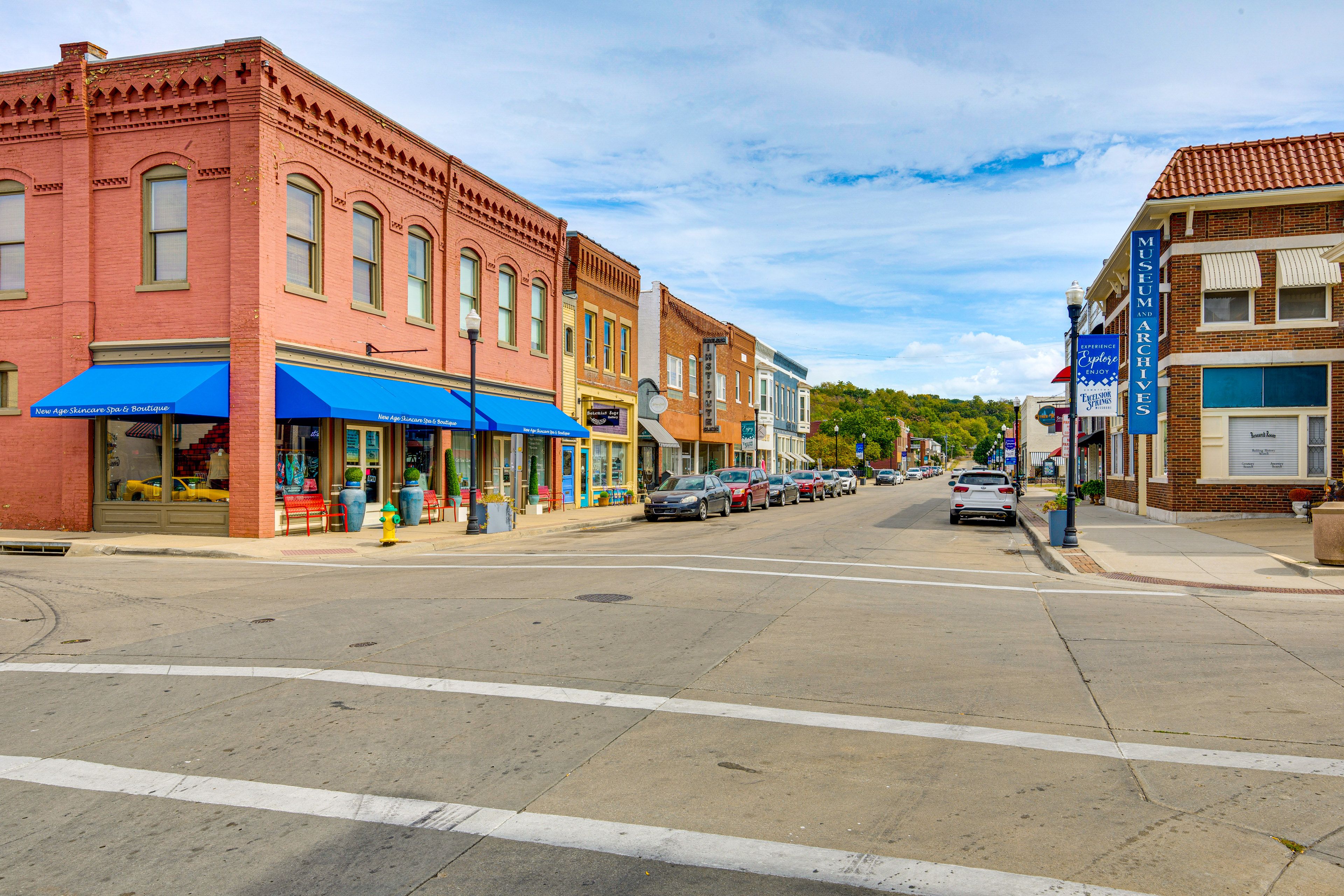 Walk to Downtown Excelsior Springs
