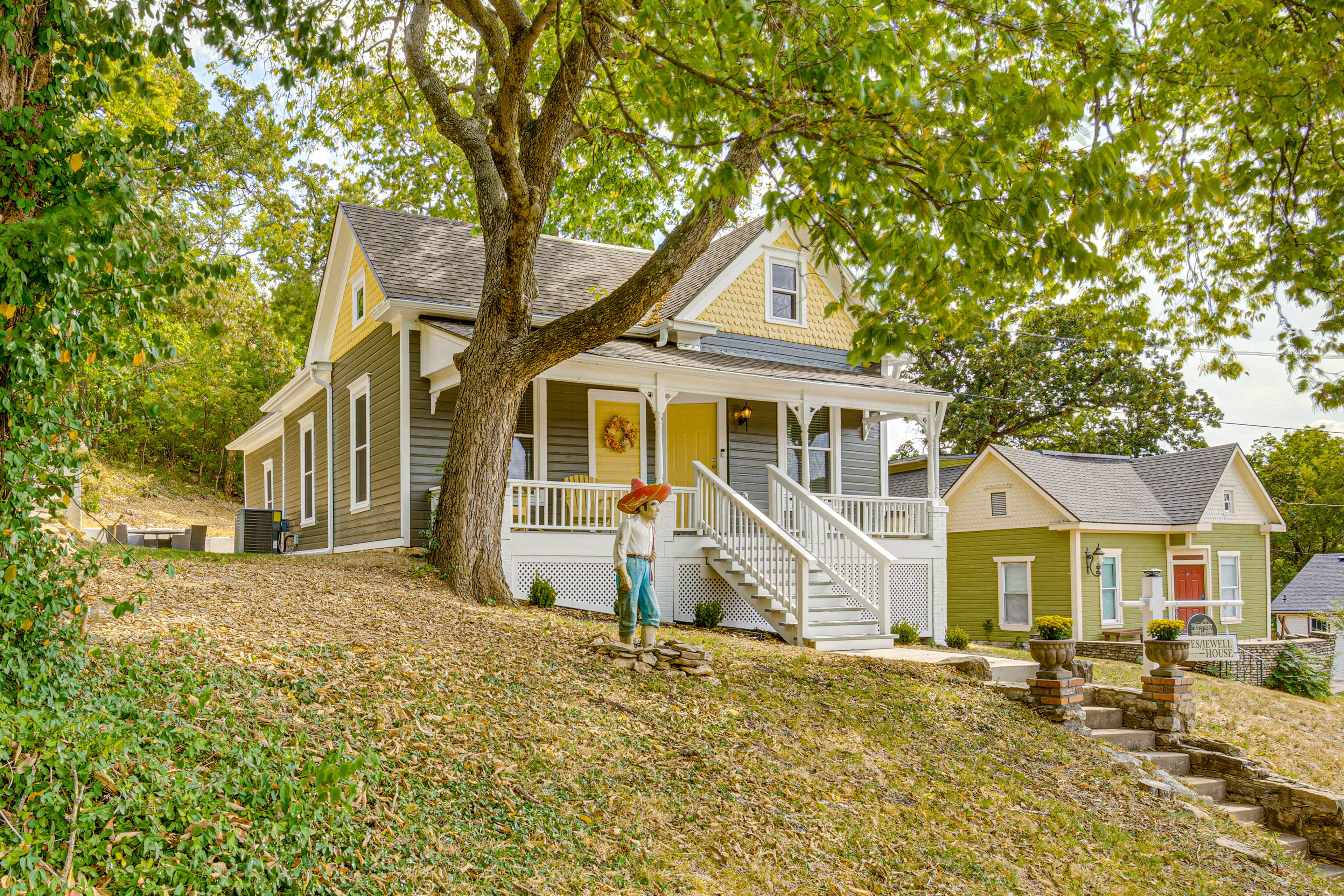 Excelsior Springs Vacation Rental | 4BR | 2BA | 1,500 Sq Ft | 1 Step to Enter