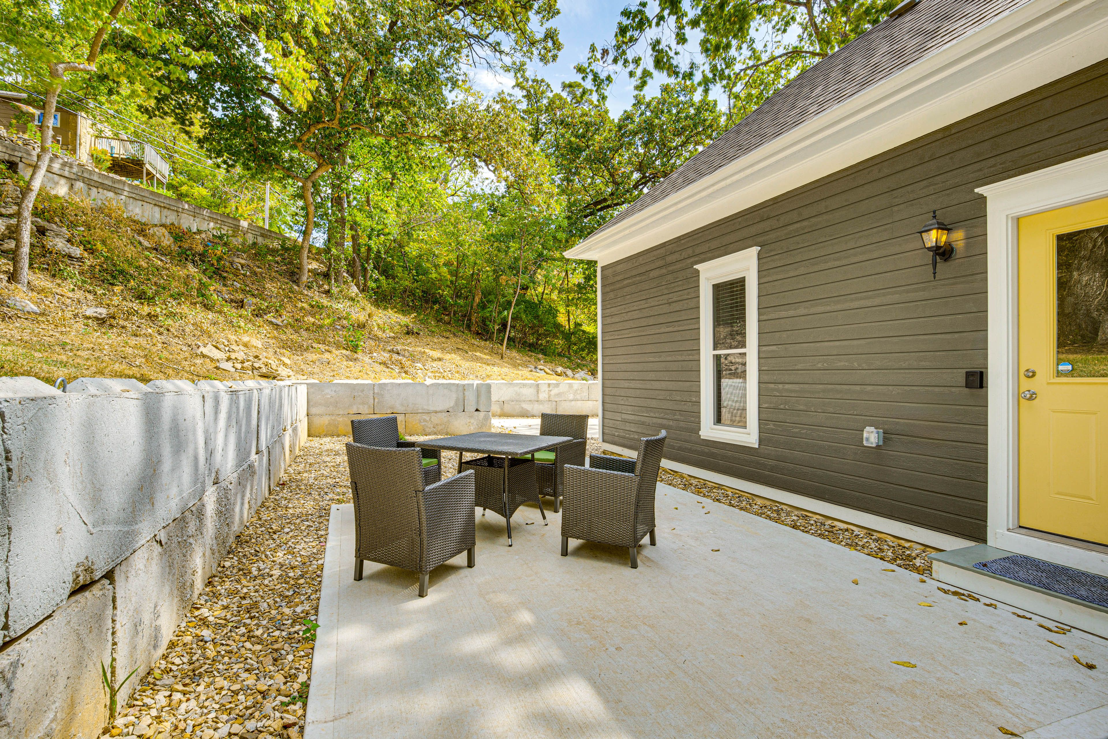 Private Patio | Outdoor Dining Area