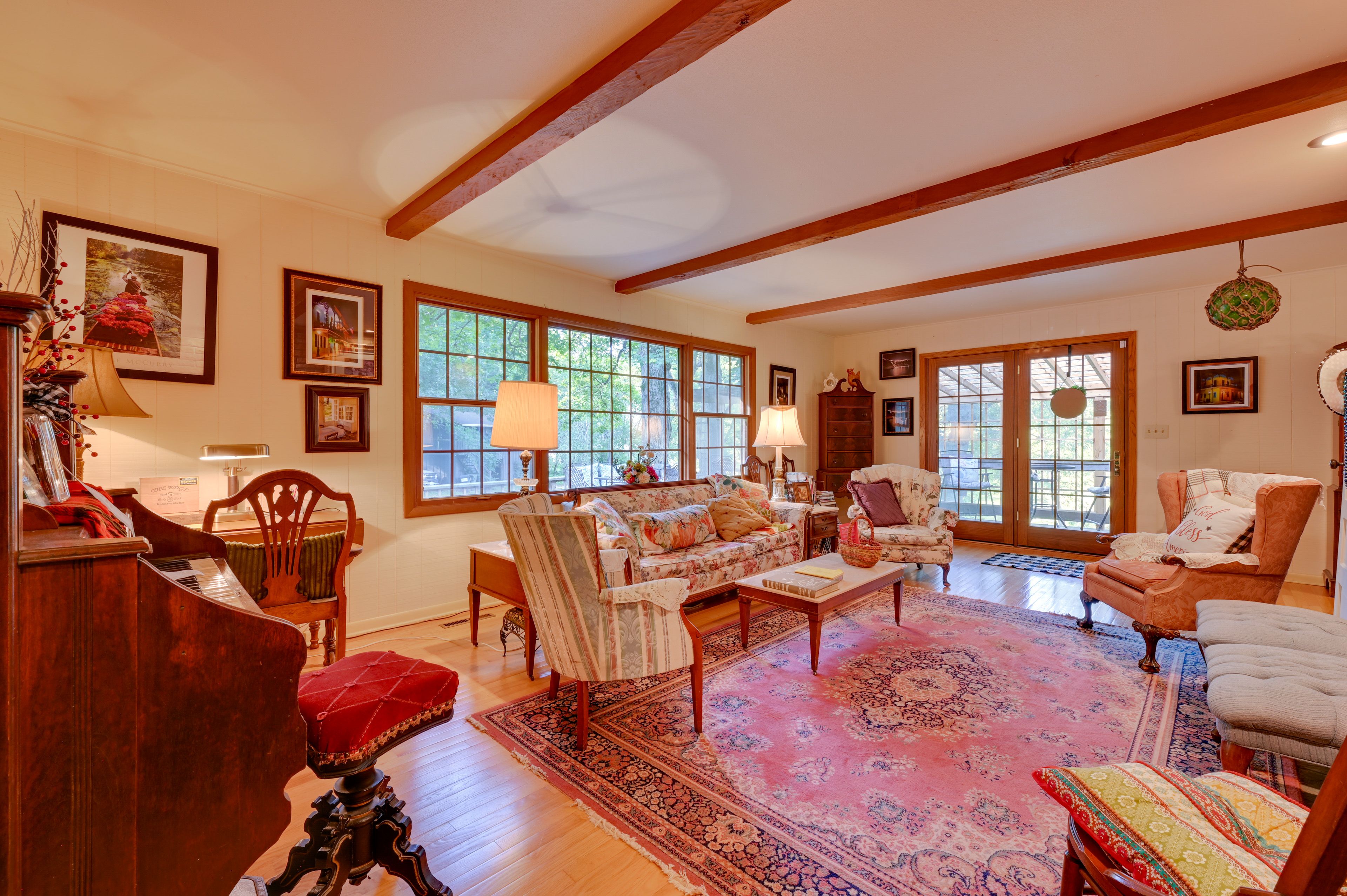 Ames Vacation Rental | 2BR | 2BA | 1,500 Sq Ft | Steps Required to Enter