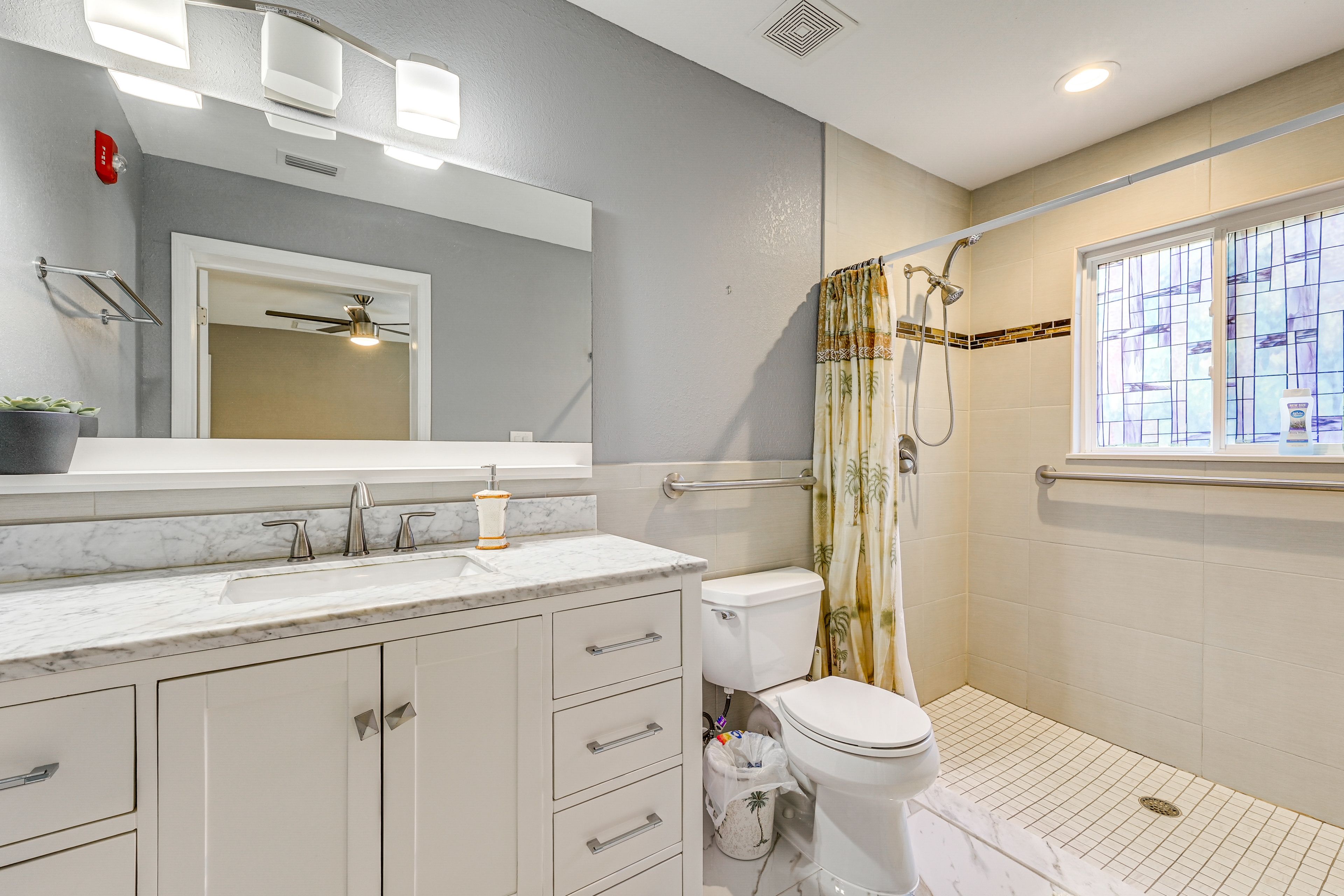 En-Suite Bathroom
