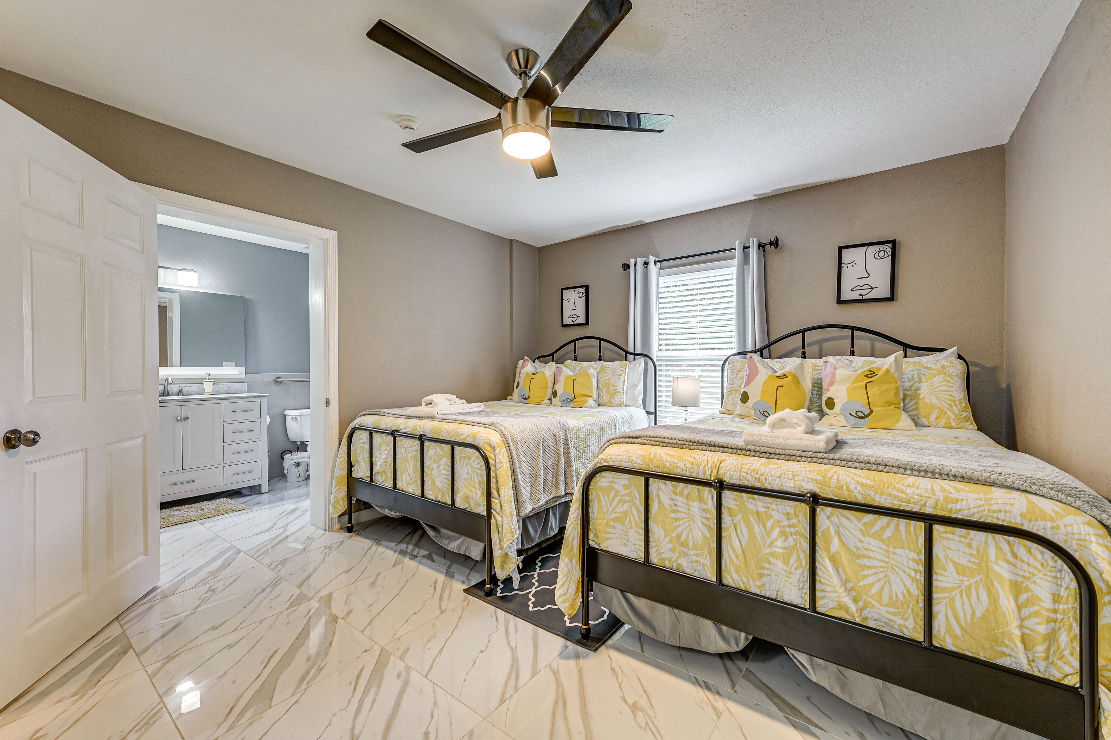 Bedroom 4 | 2 Full Beds | Smart TV | En-Suite Bathroom