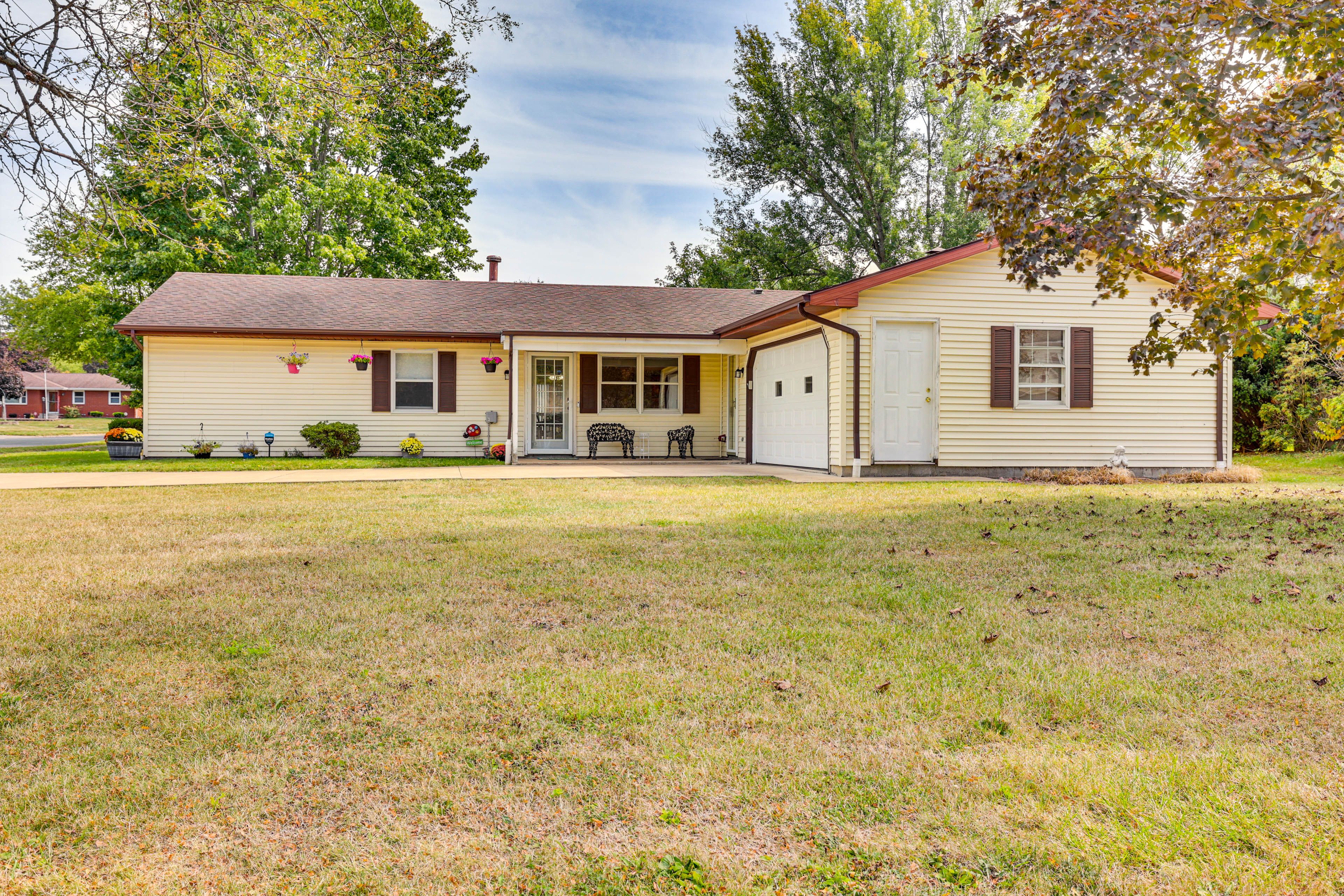 Niles Vacation Rental | 3BR | 3BA | 1 Step Required | 1,757 Sq Ft