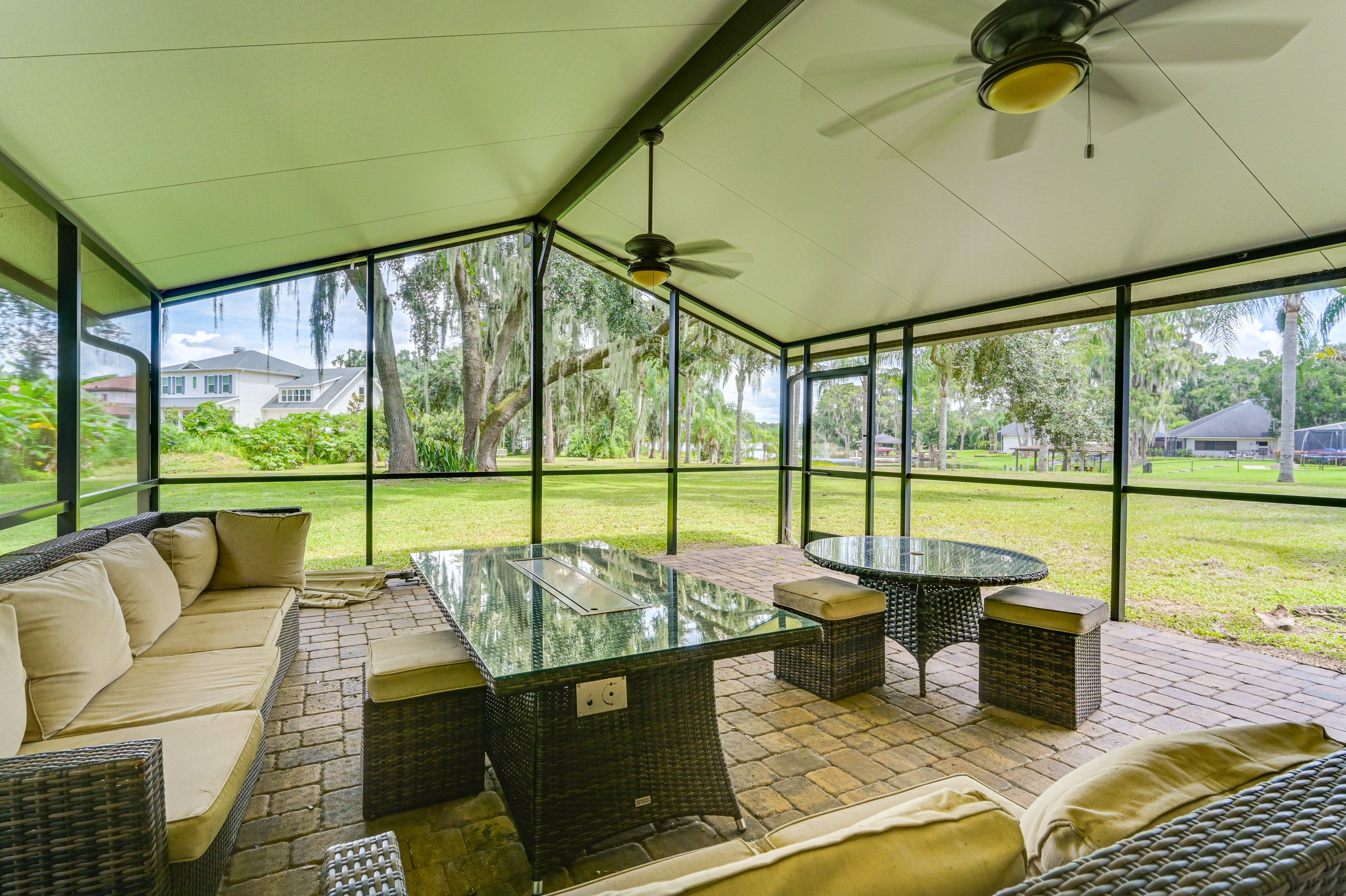 Screened Porch | Dining Area | Seating
