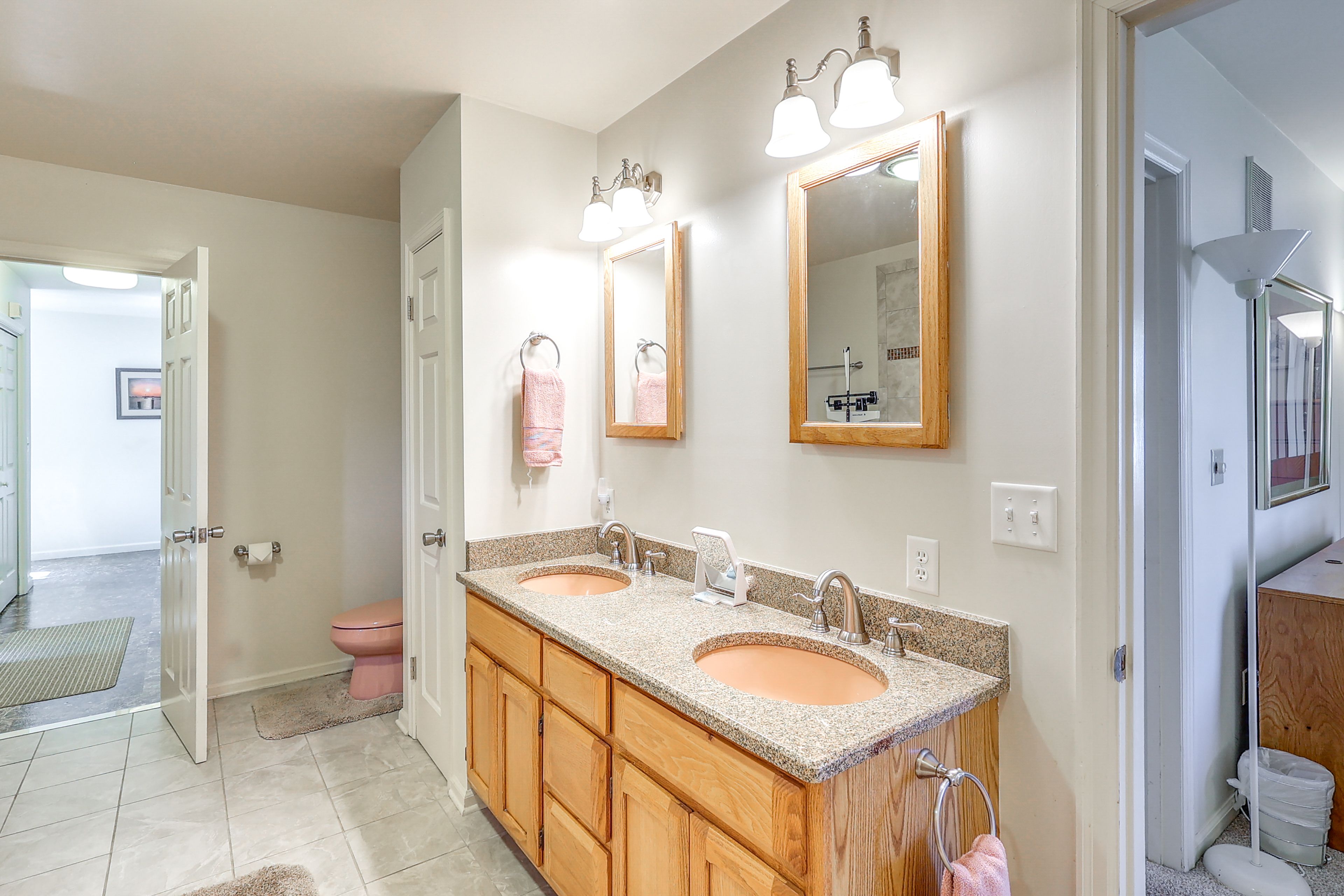 En-Suite Bathroom | 1st Floor