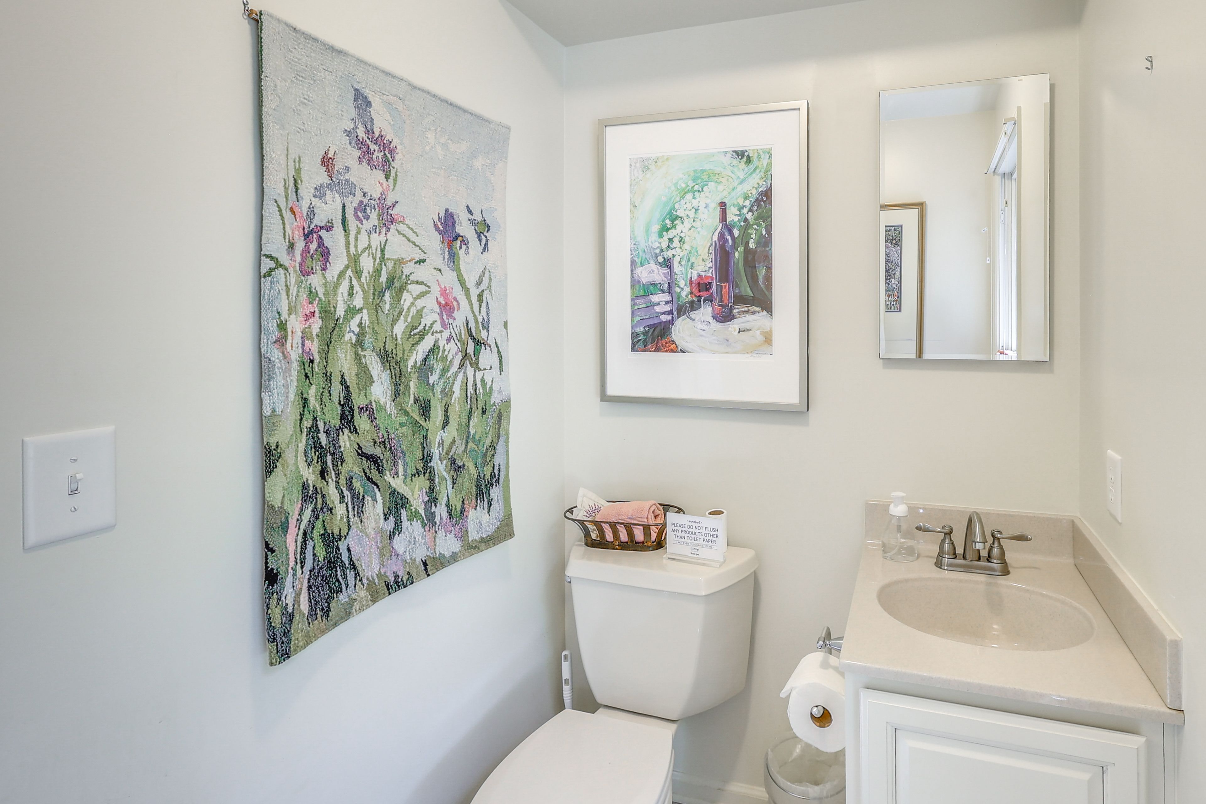 Half Bathroom | 1st Floor