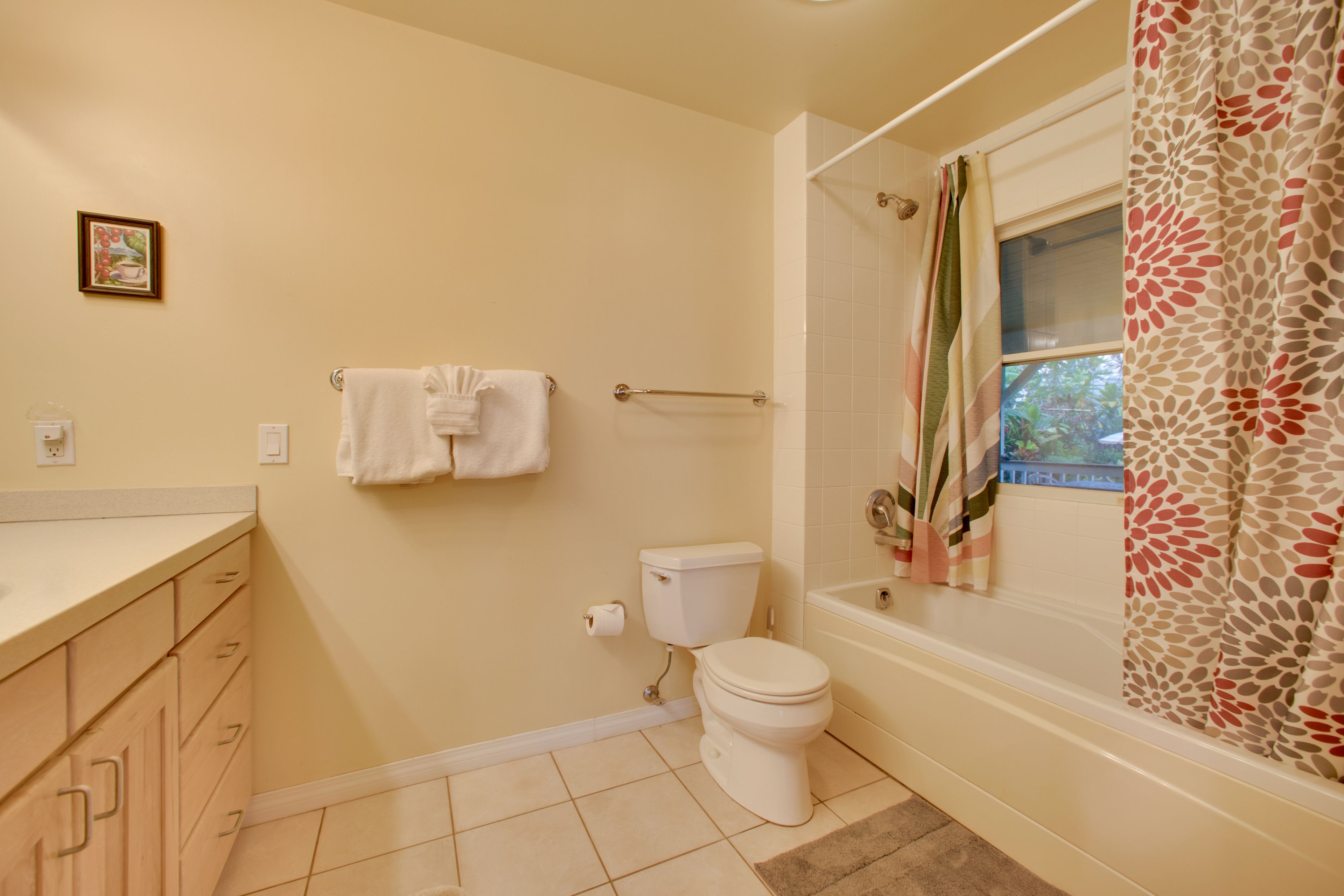 En-Suite Bathroom | Towels Provided