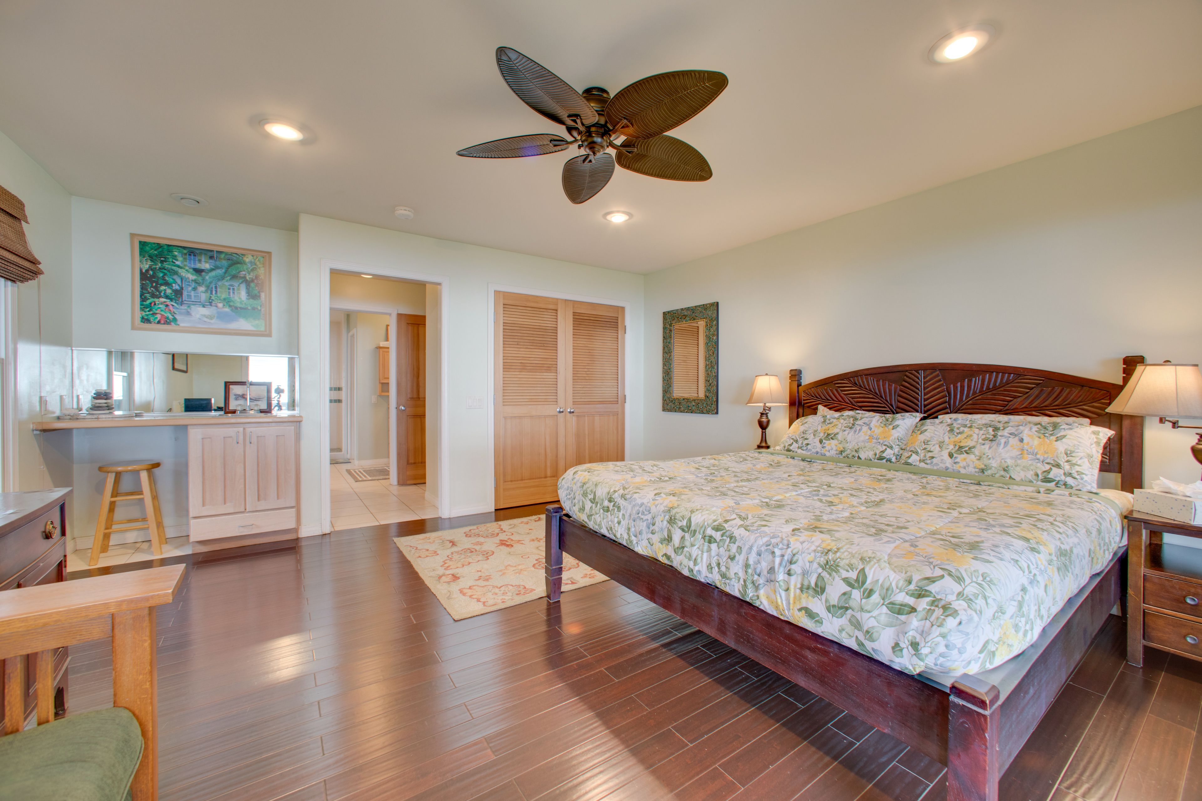 Bedroom 1 | California King Bed | Lanai Access | Linens Provided