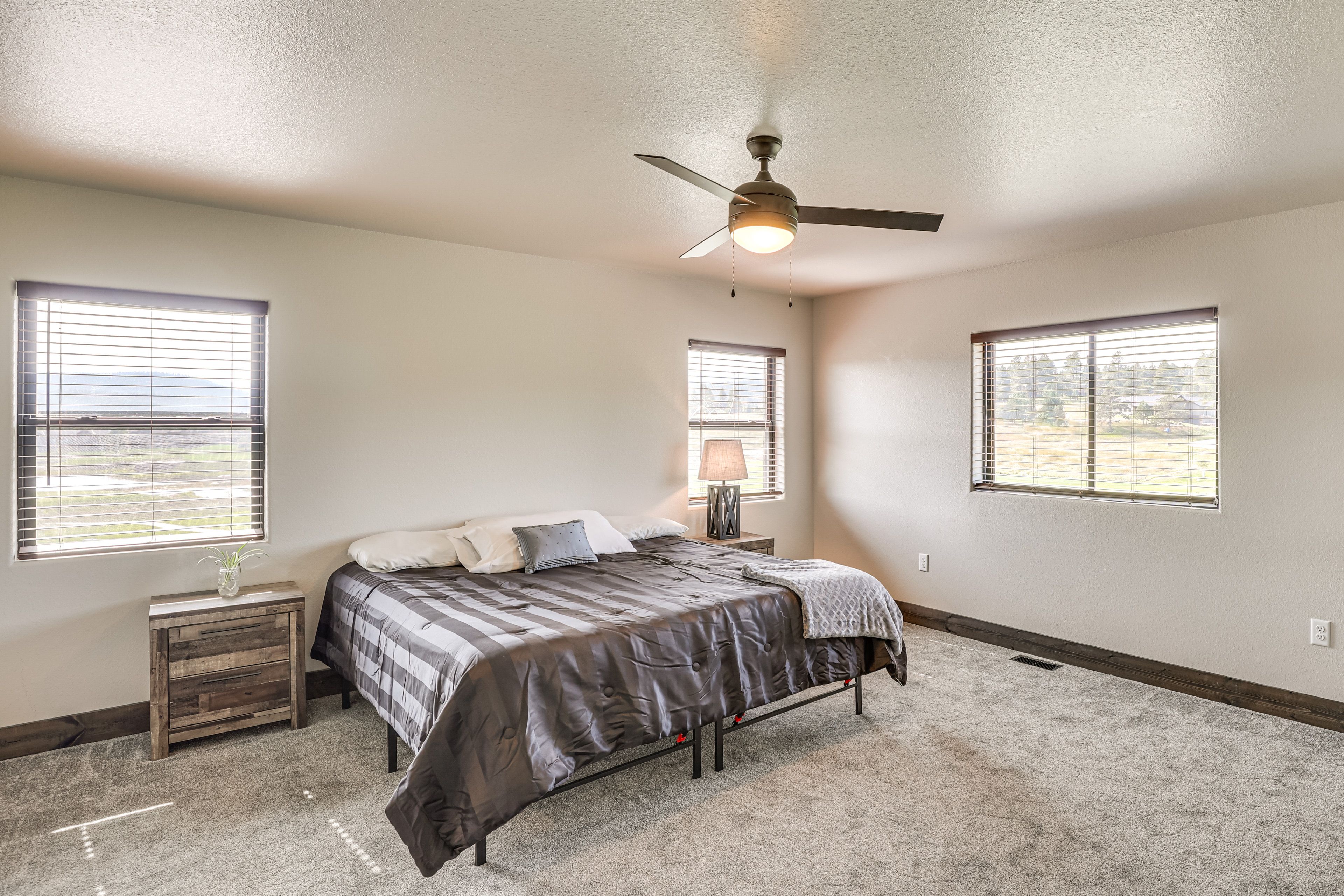 Bedroom 1 | Main Level | King Bed | Linens Provided